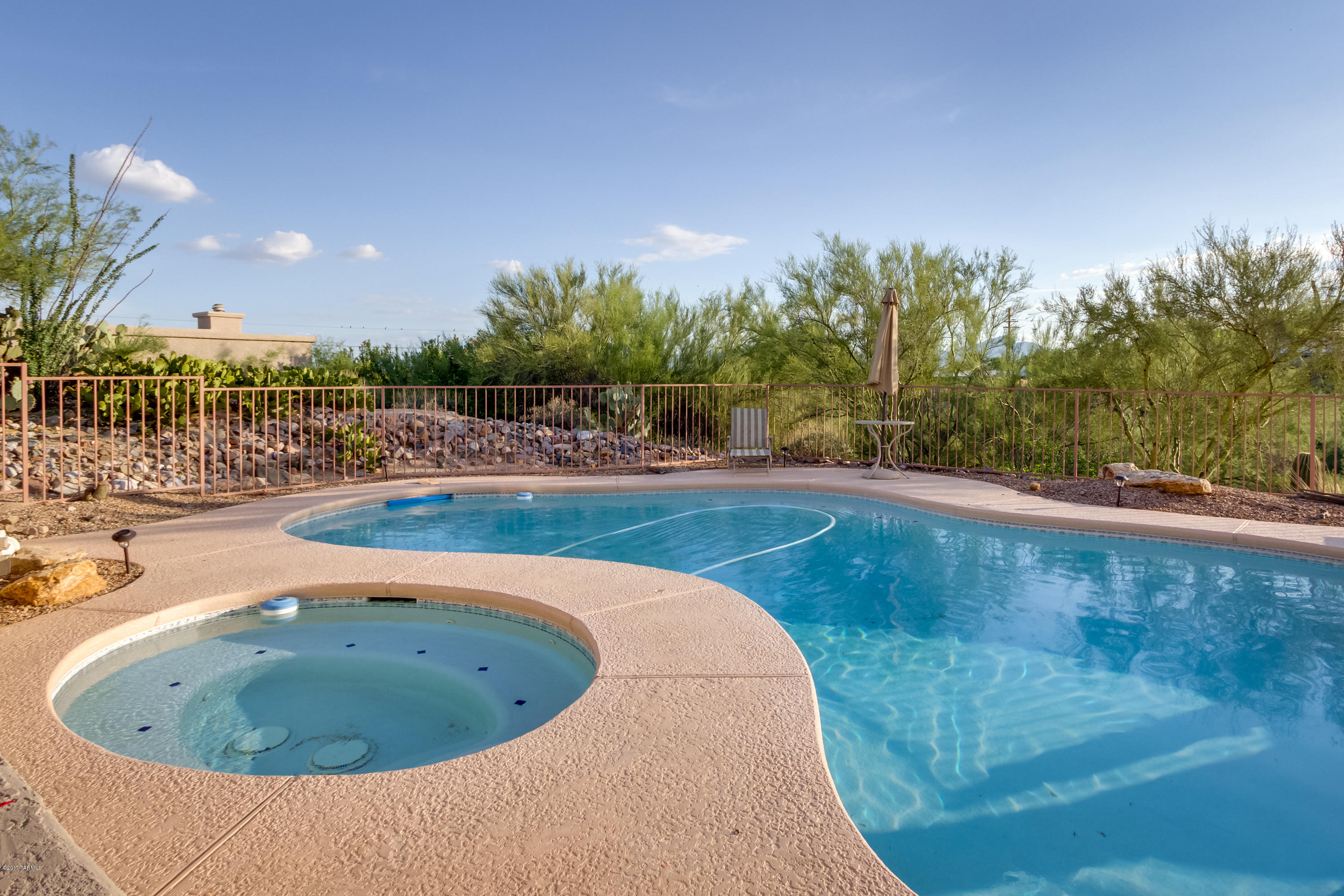 Casas Adobes Country Club Est. - Residential