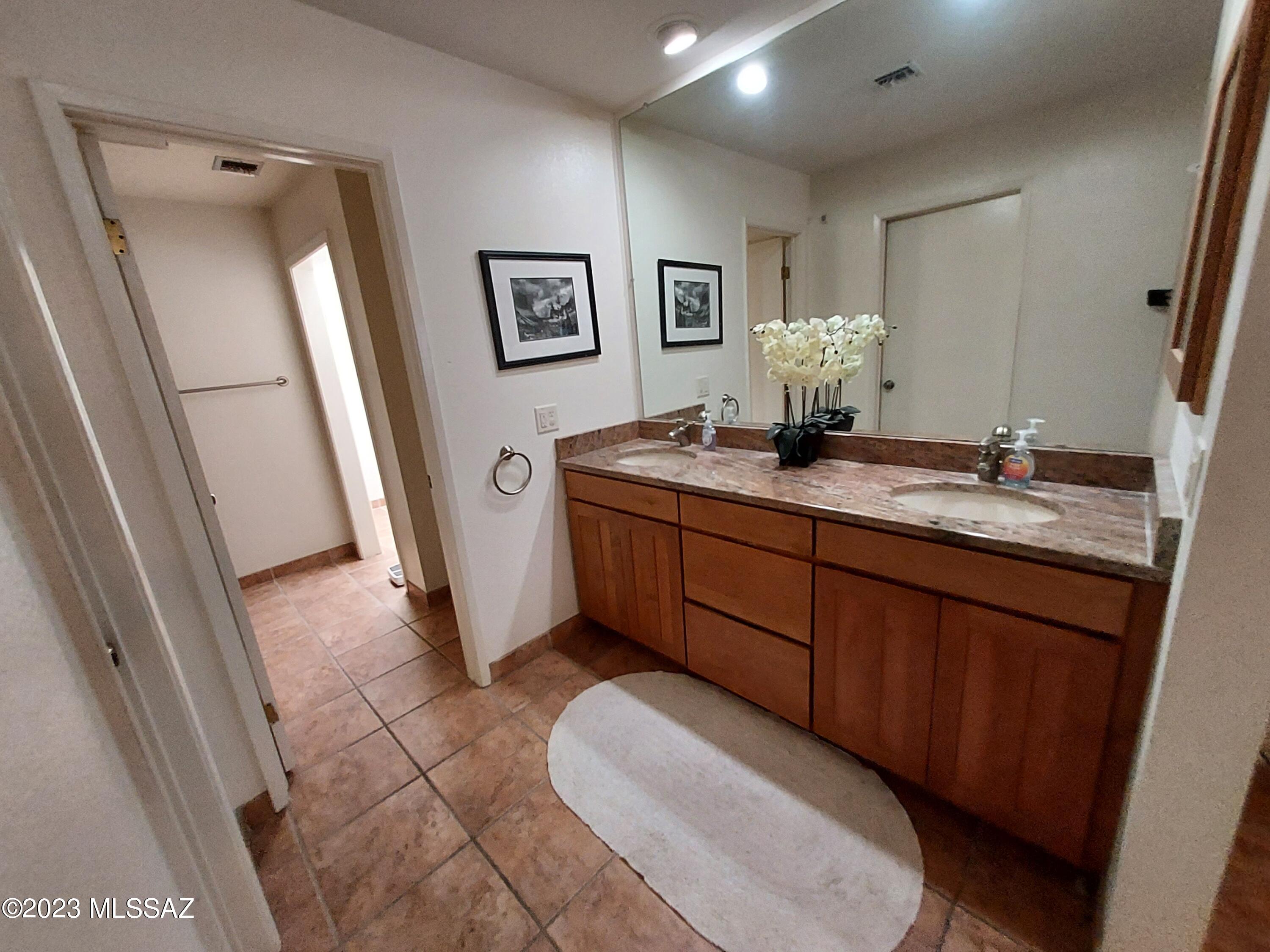 Catalina Del Rey (1-179) - Residential Lease