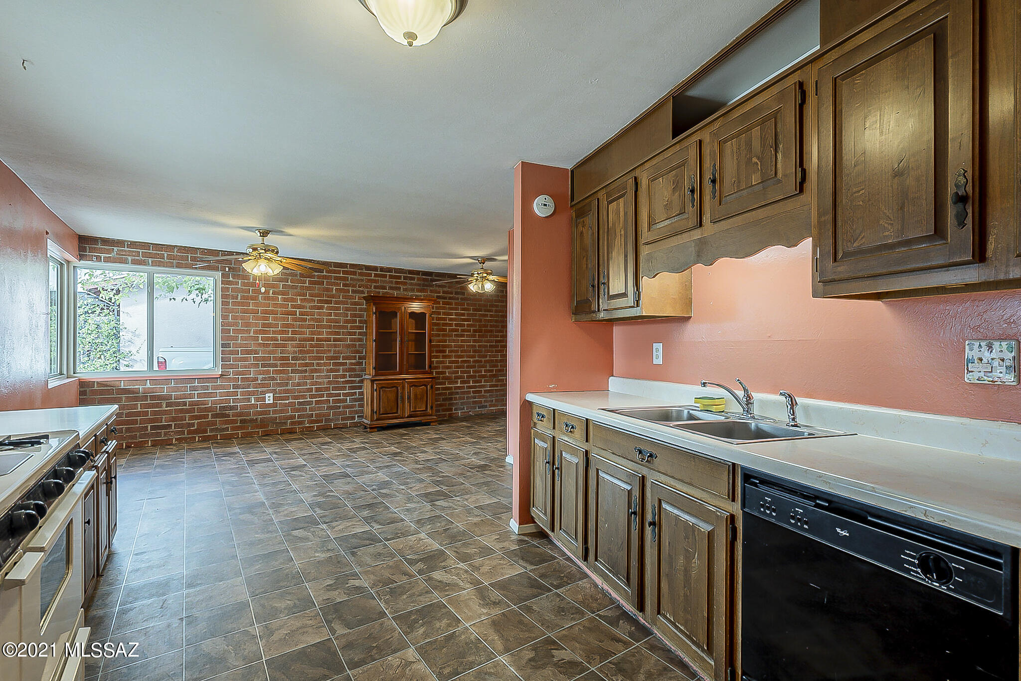 Flowing Wells Village - Residential
