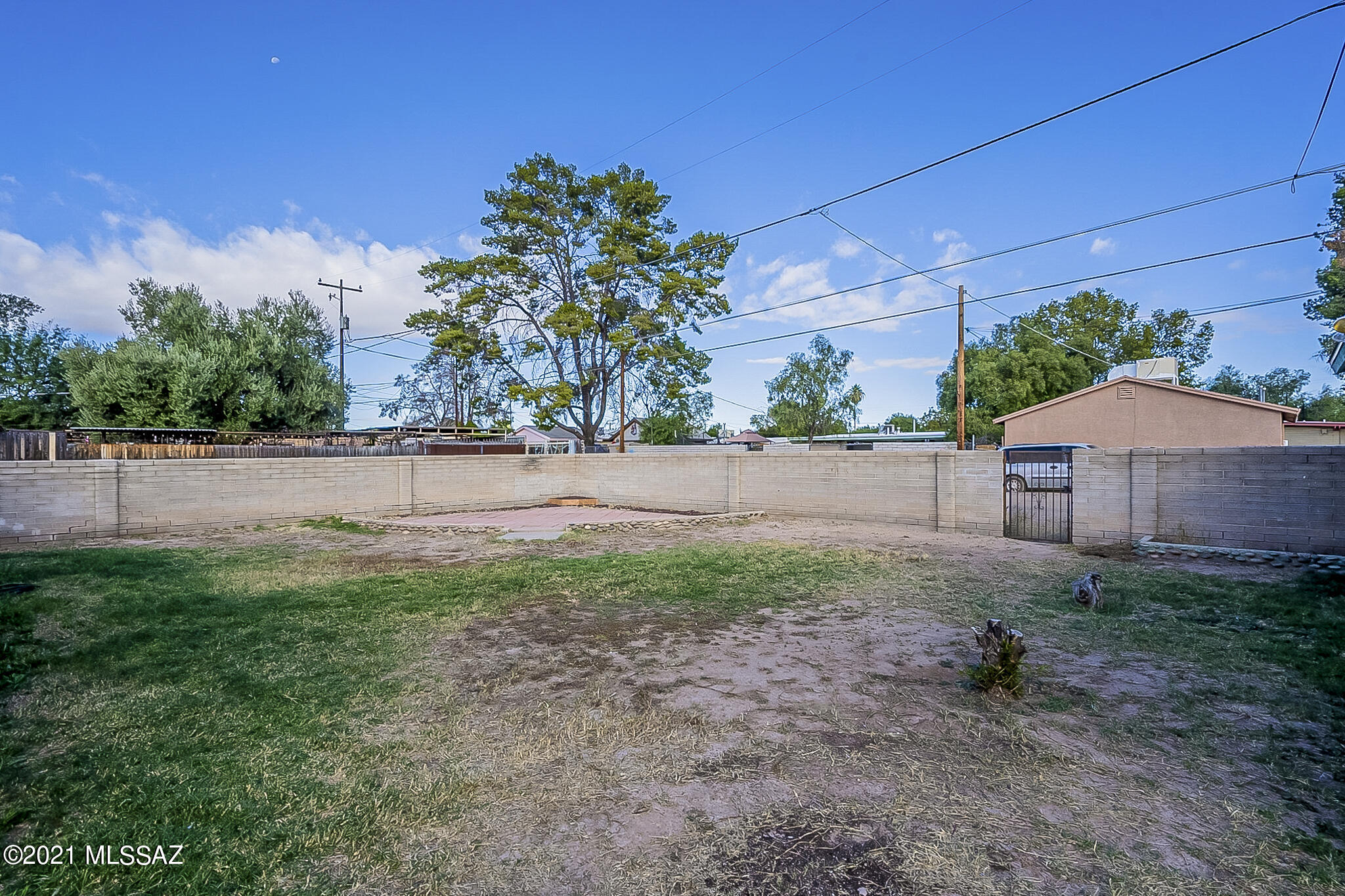 Flowing Wells Village - Residential