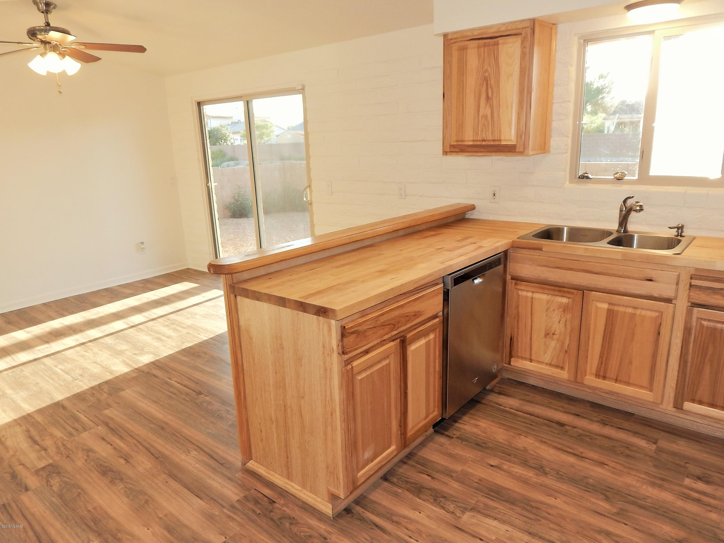Casas Adobes Addition - Residential
