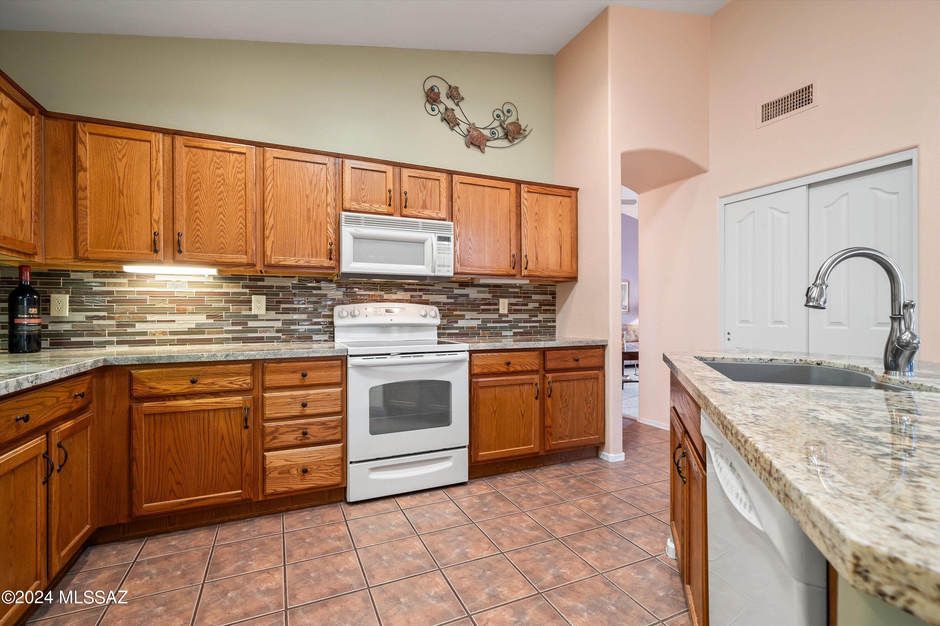 Saddlebrooke - Residential