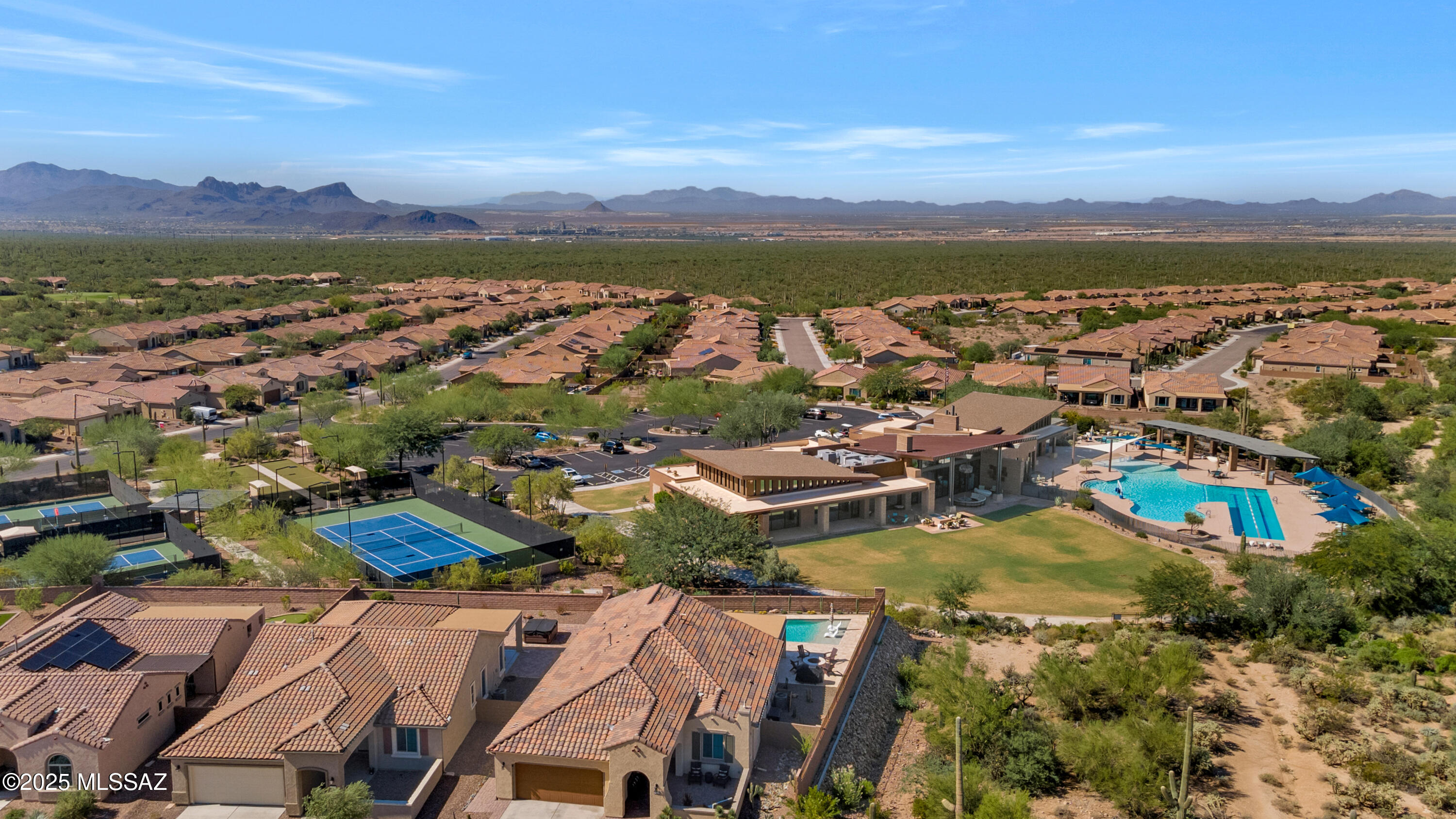 Del Webb At Dove Mountain SQ20131930189 - Residential