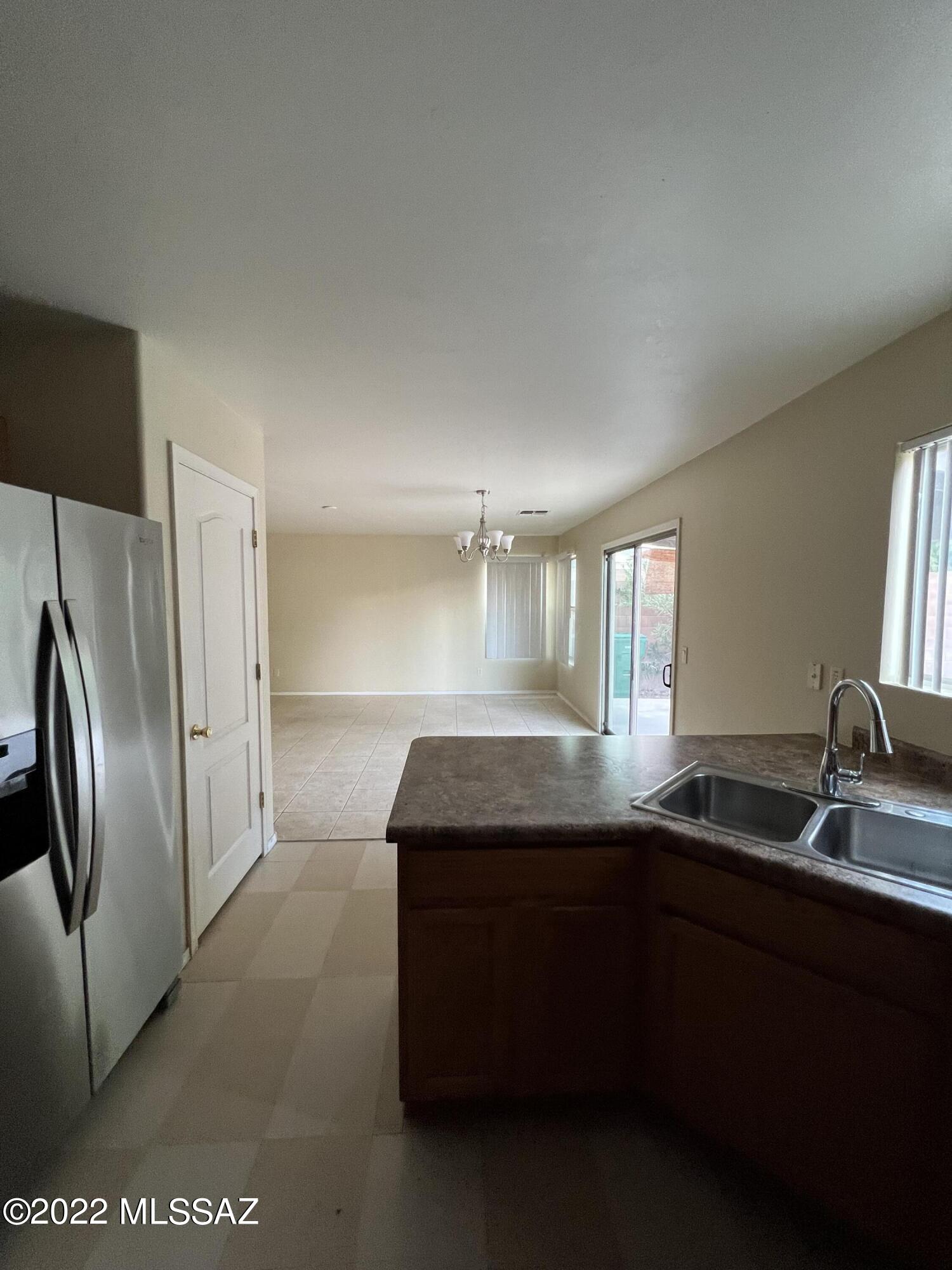 Los Arroyos Del Este Resub - Residential Lease