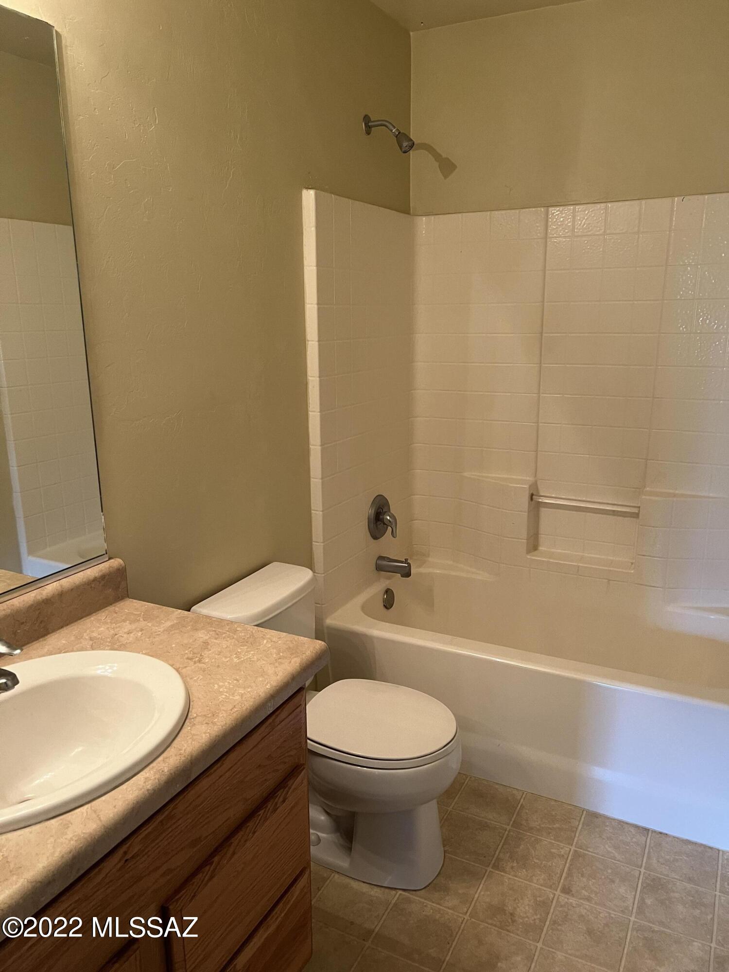 Los Arroyos Del Este Resub - Residential Lease