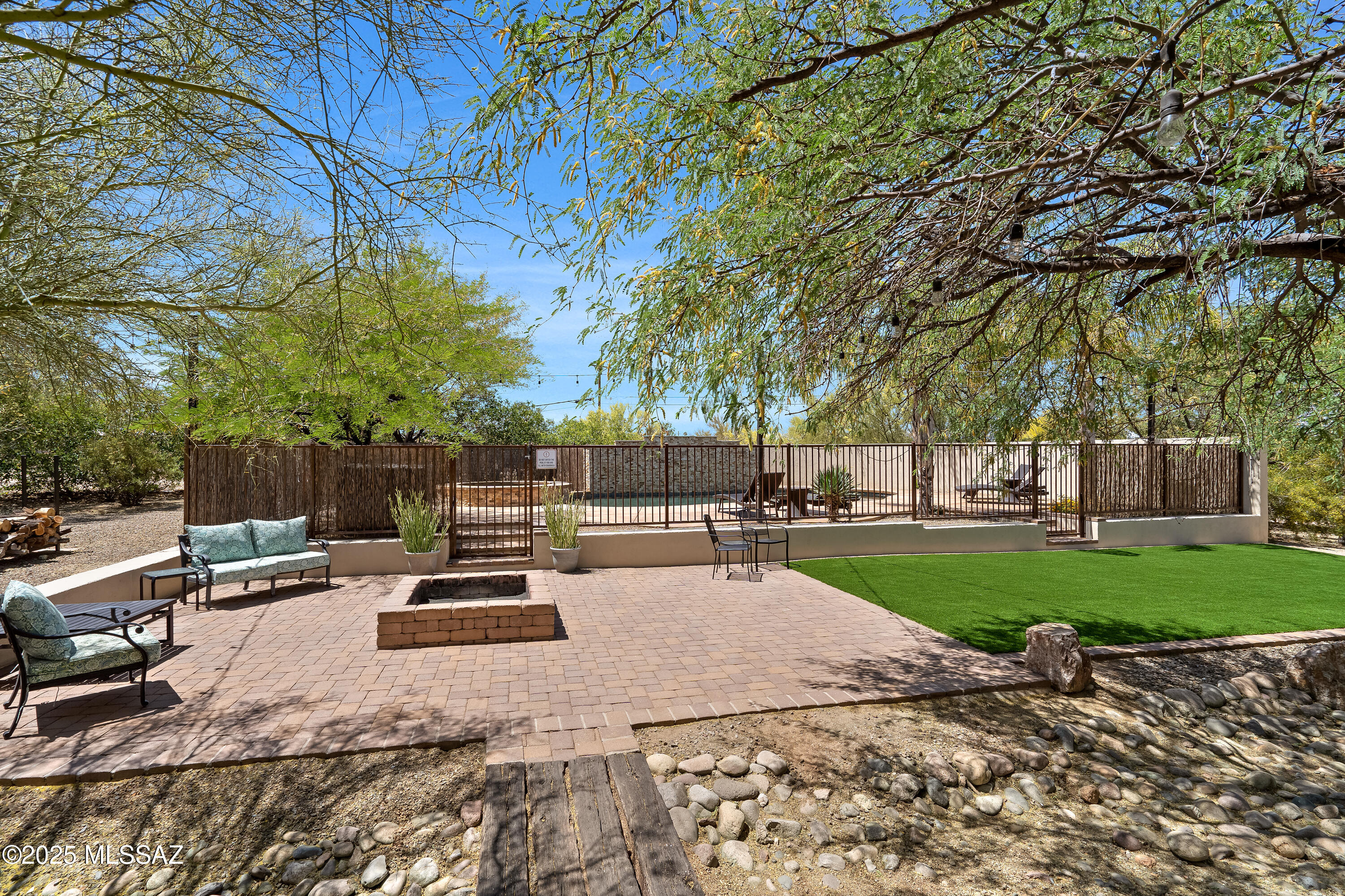 Halcyon Acres - Residential