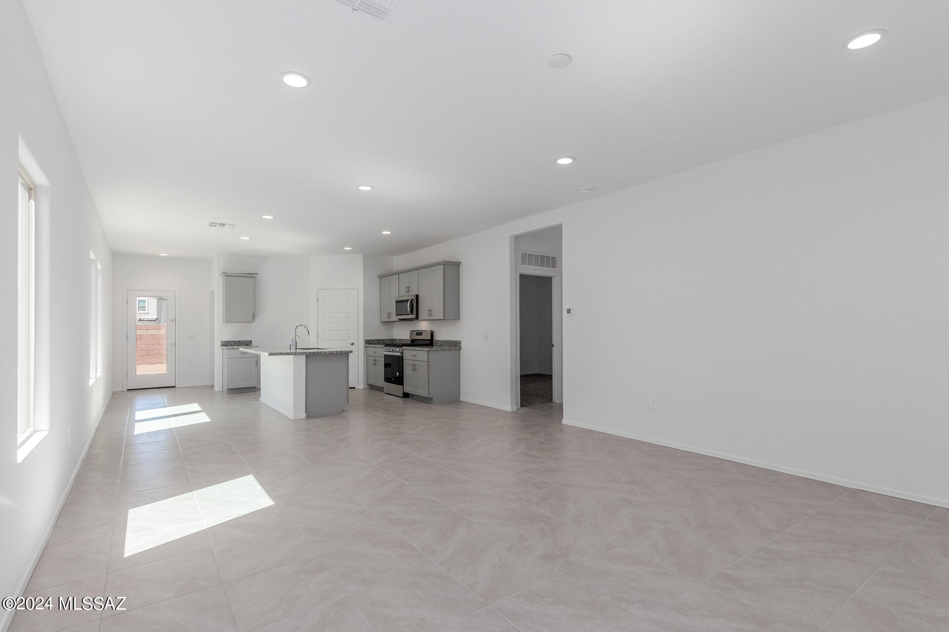 Saguaro Bloom Blocks 5 & 6 - Residential
