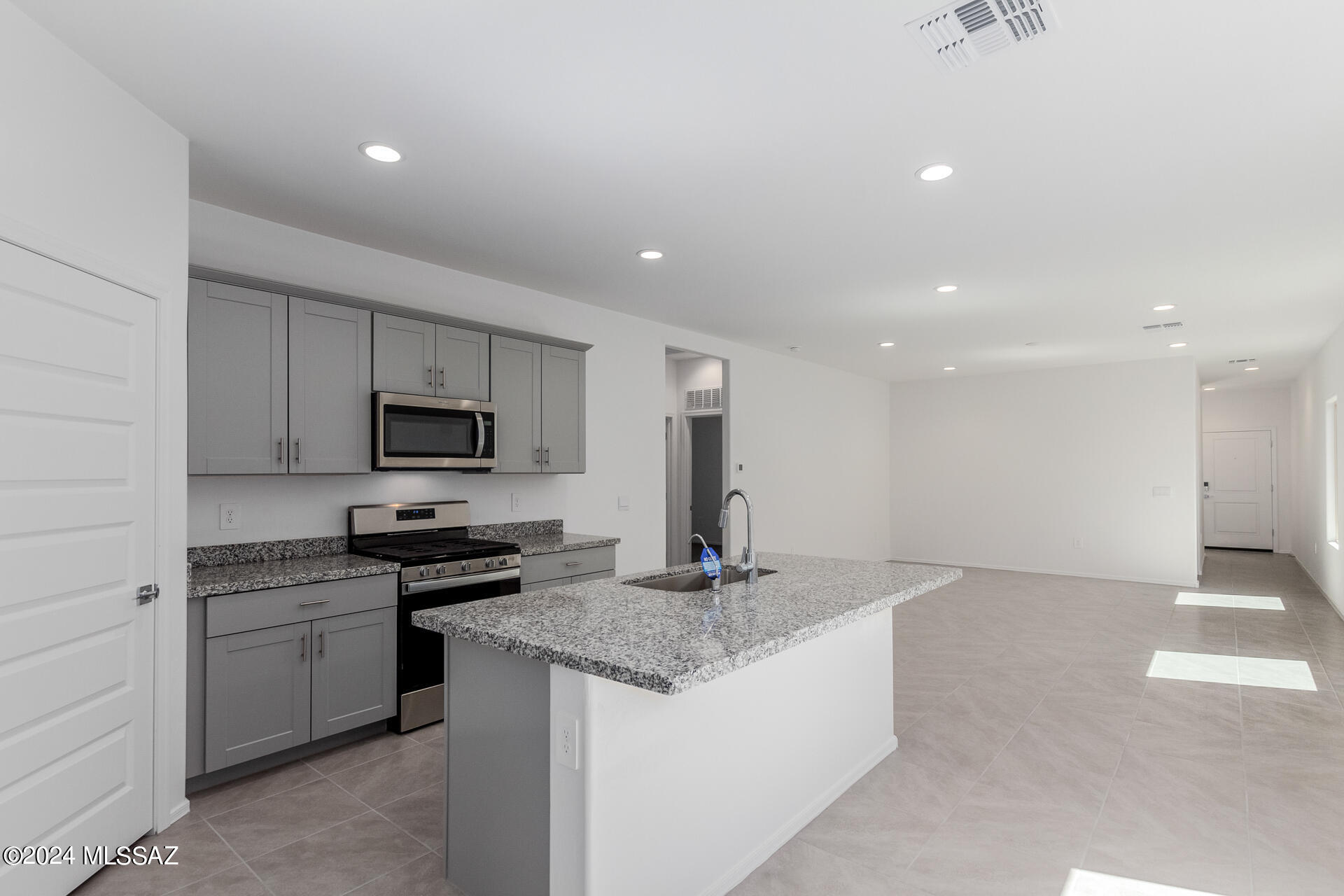 Saguaro Bloom Blocks 5 & 6 - Residential