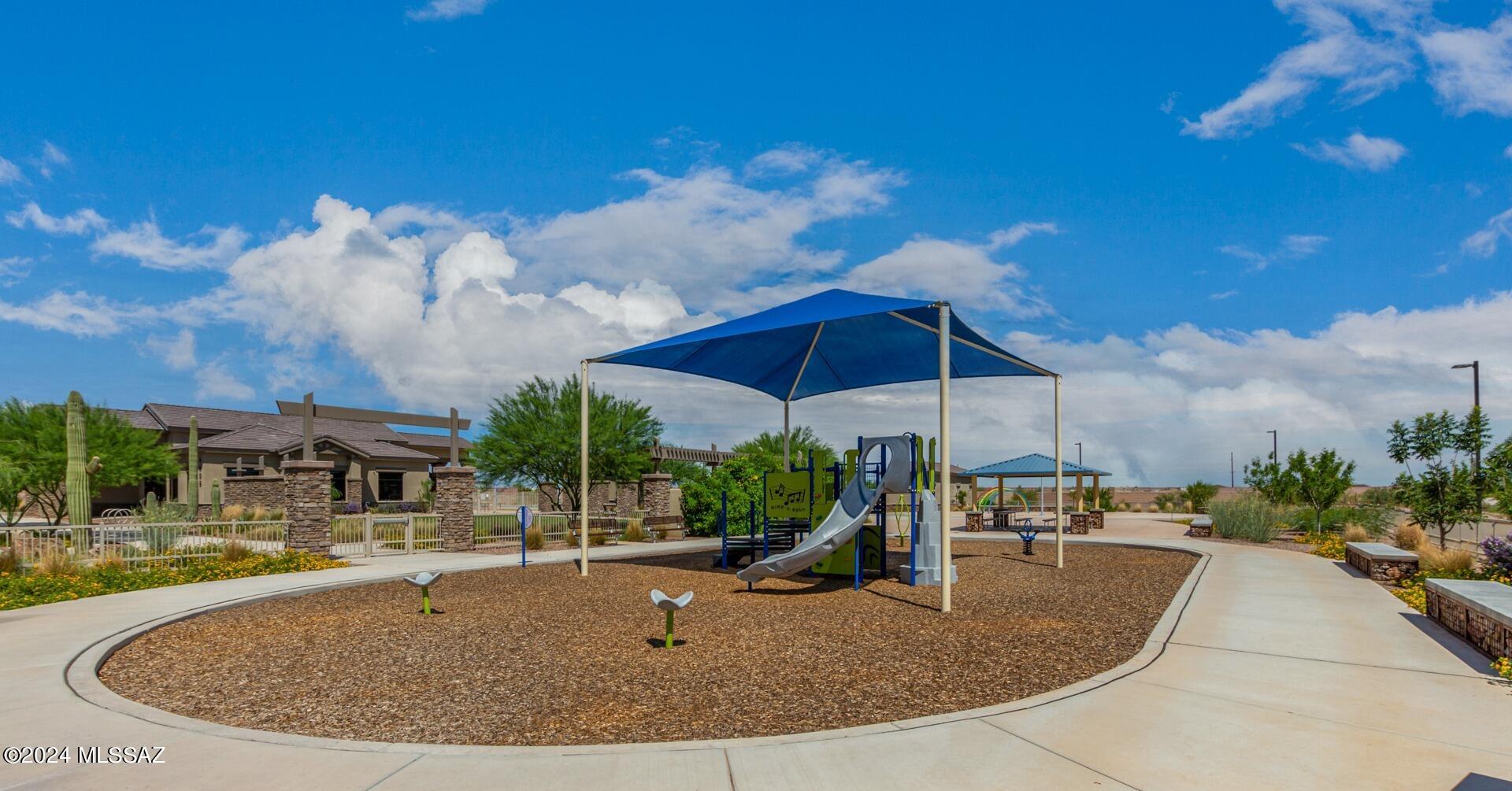 Saguaro Bloom Blocks 5 & 6 - Residential