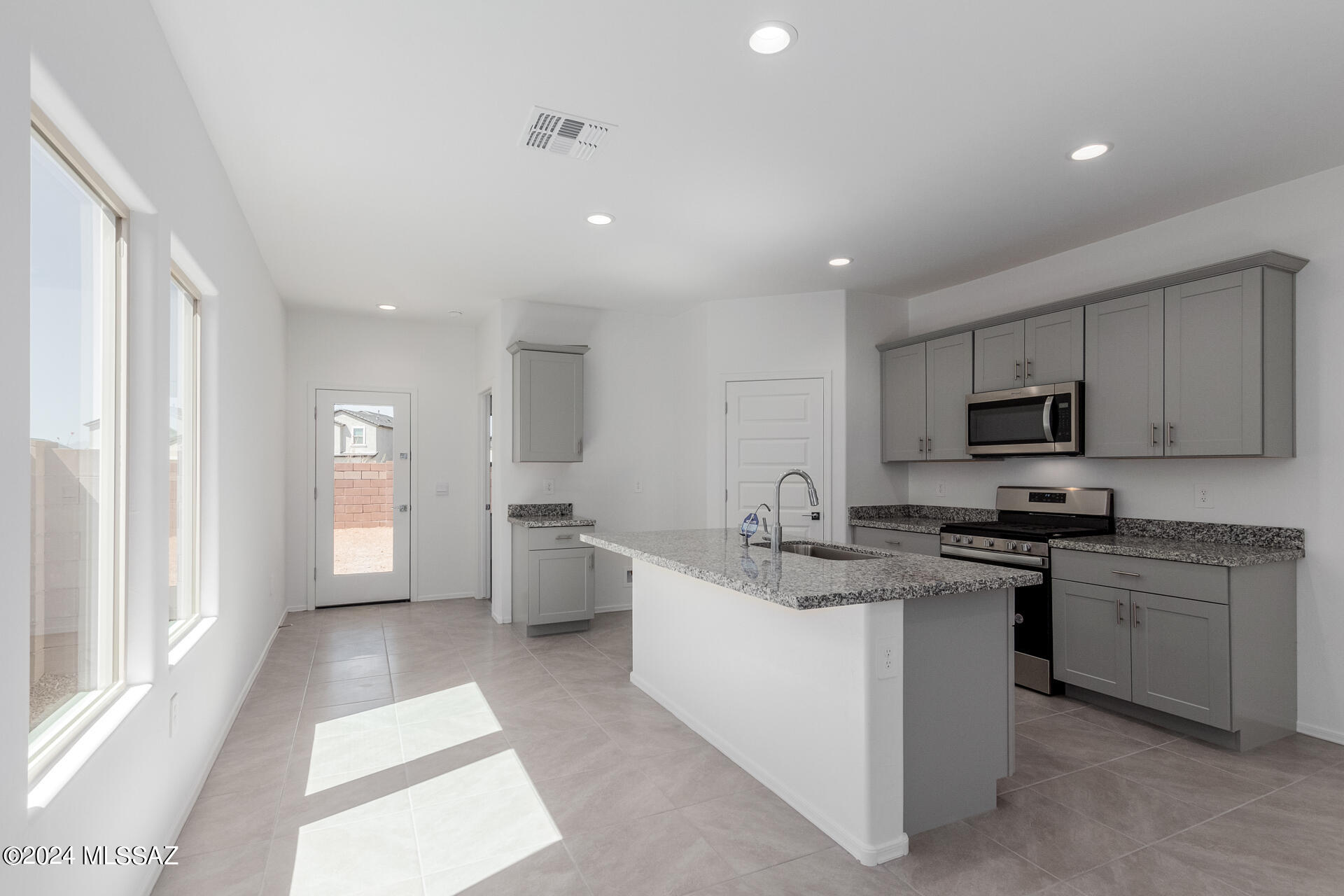 Saguaro Bloom Blocks 5 & 6 - Residential