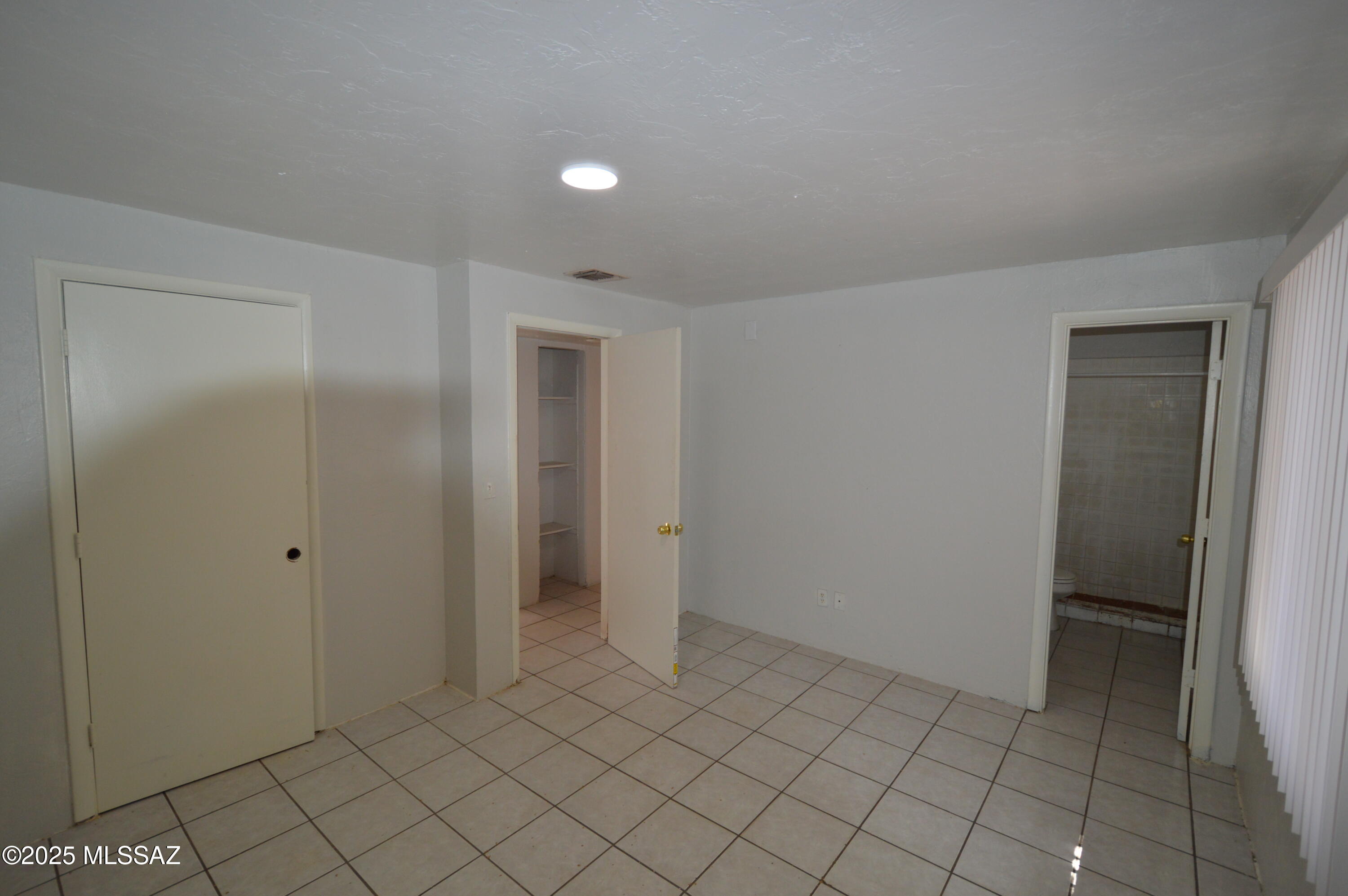 Vista Alegre (1-11) - Residential Lease
