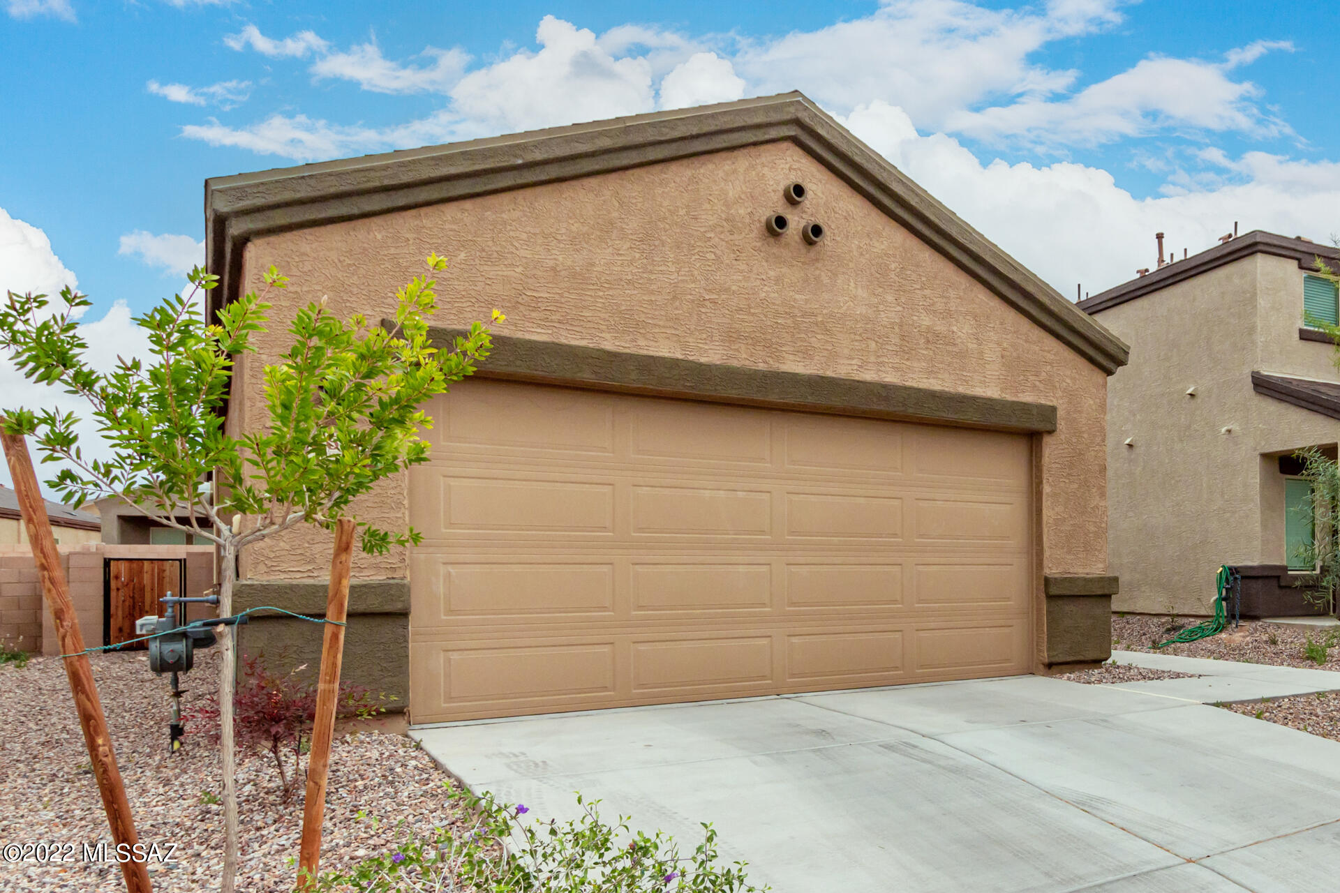 Tres Pueblos Este - Residential Lease