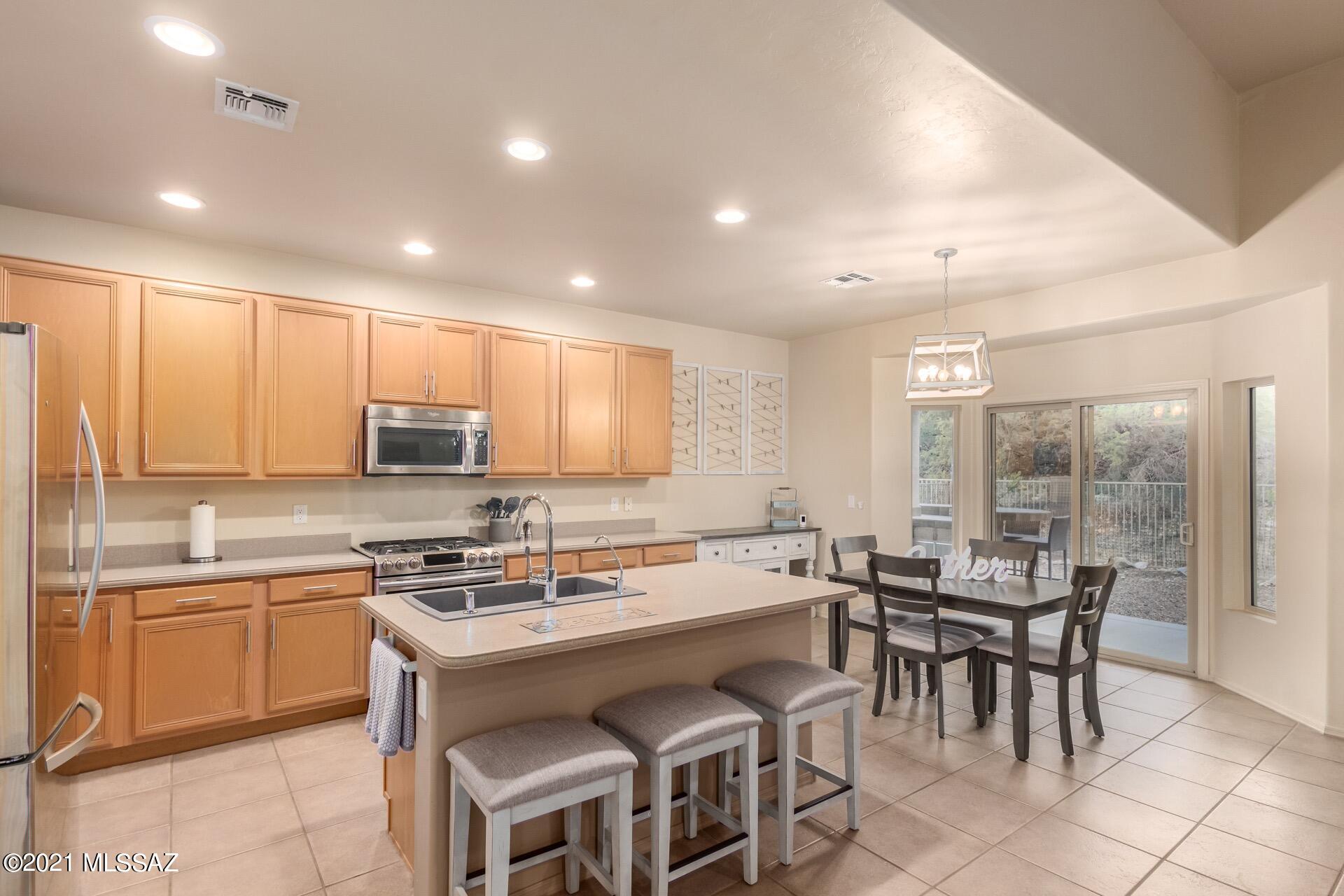 Sabino Mountain (1-290) - Residential