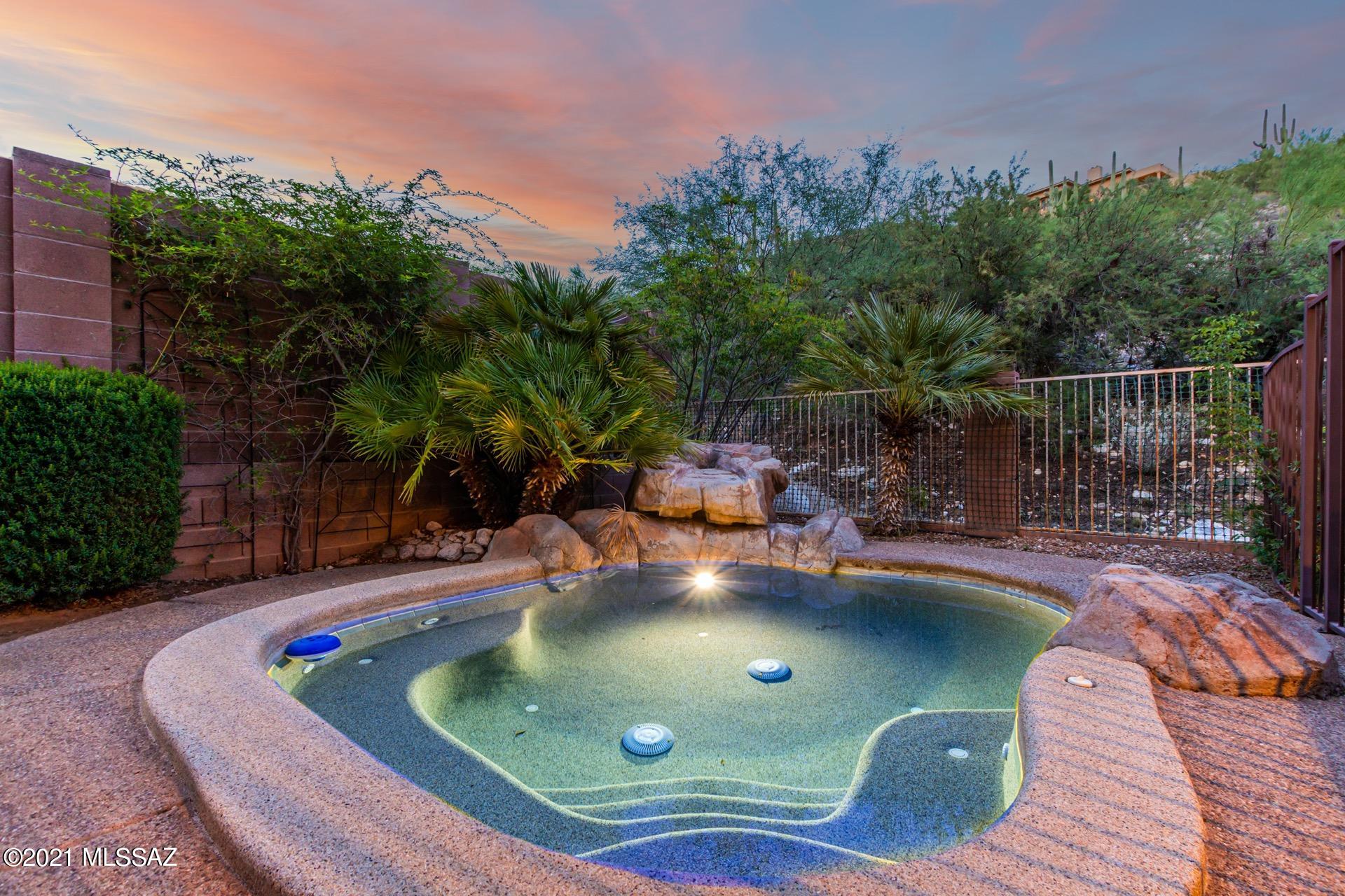 Sabino Mountain (1-290) - Residential