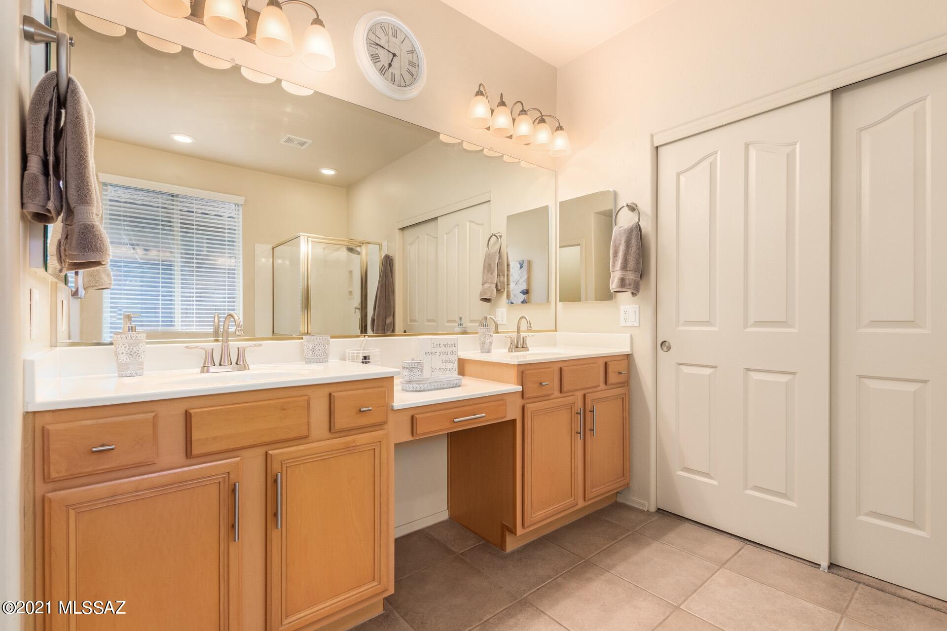 Sabino Mountain (1-290) - Residential