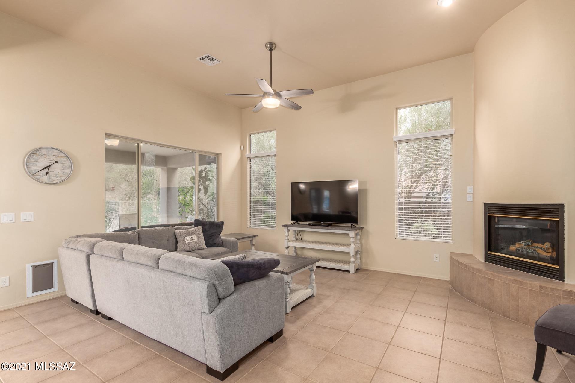 Sabino Mountain (1-290) - Residential