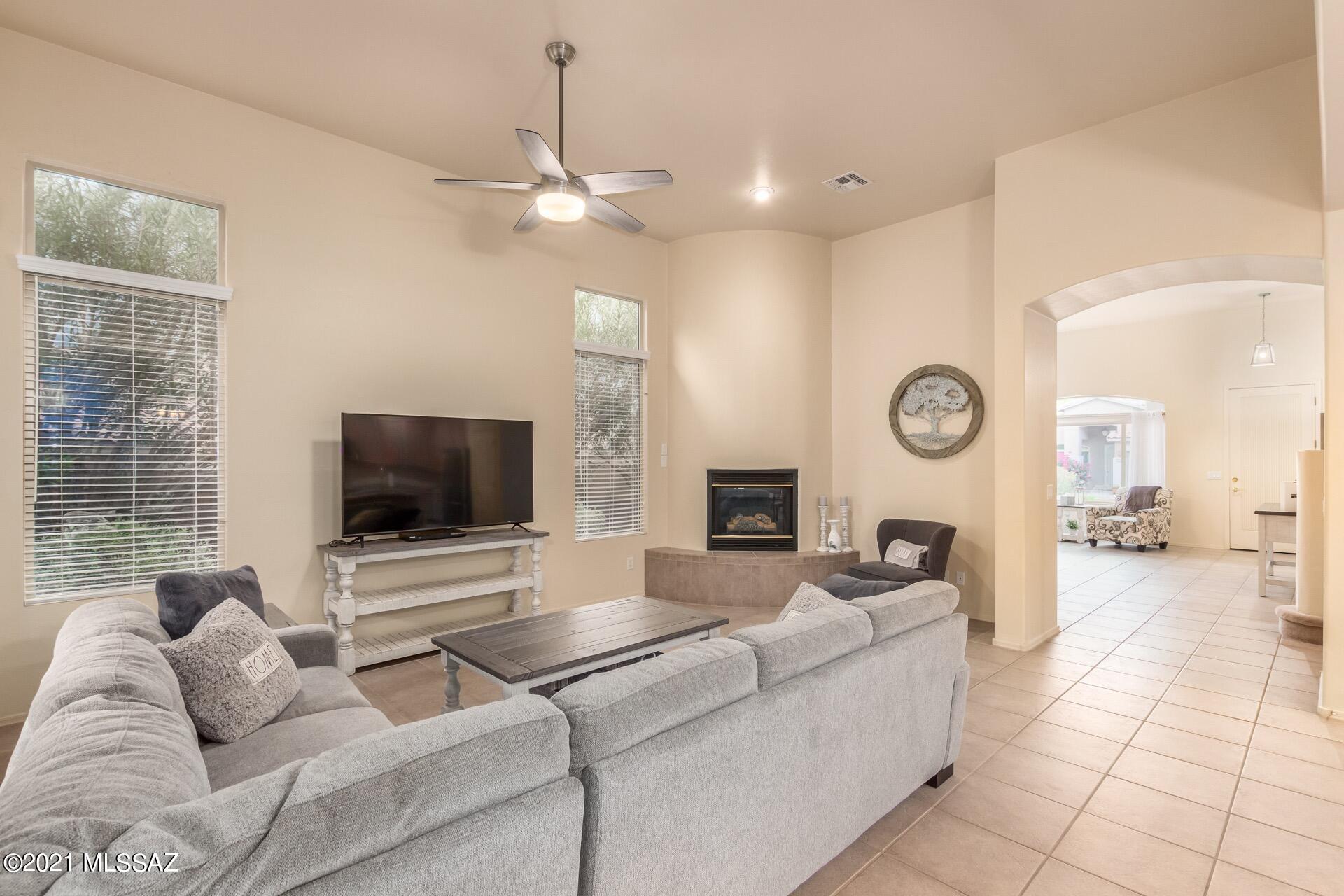Sabino Mountain (1-290) - Residential