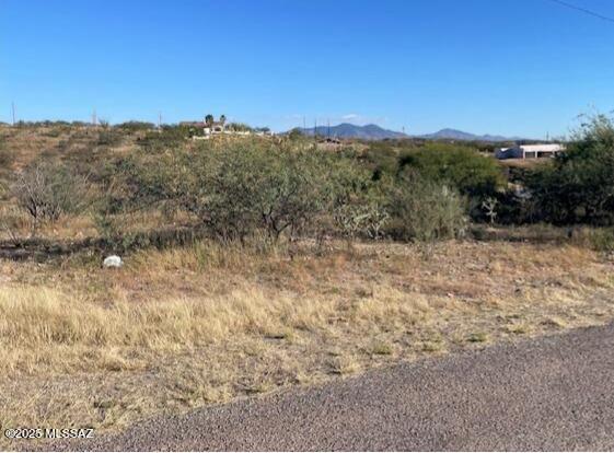South East Rio Rico Vacant land lot, above the Santa Cruz River Valley, wide open views, on a cul-de-sac available to build your custom home.

Desirable area, 10 minutes to the freeway, shopping, schools and Nogales, AZ nearby.
