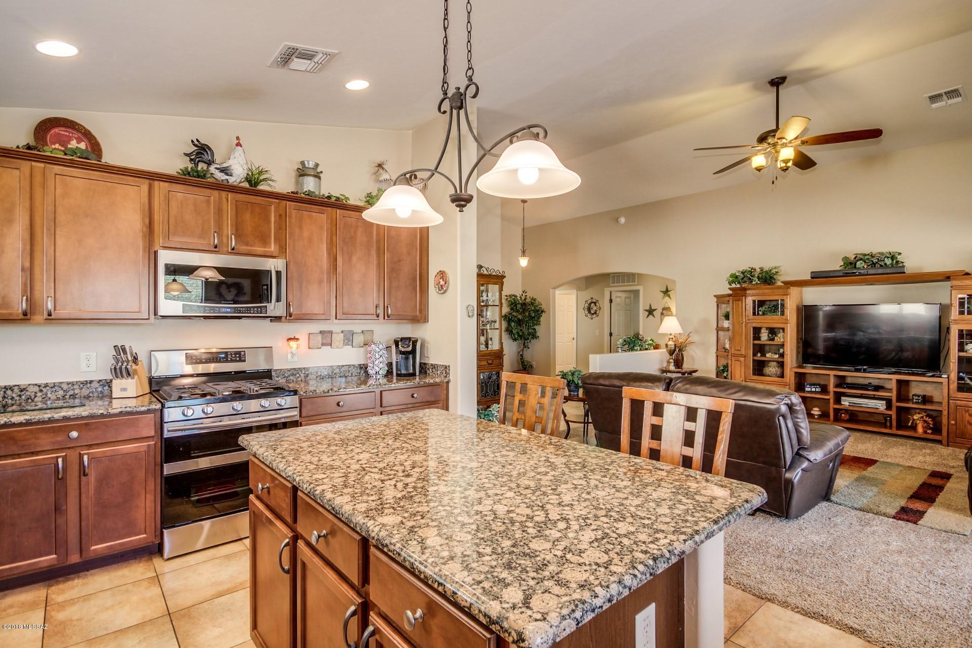 Continental Reserve Blk. 16B (1-86) - Residential