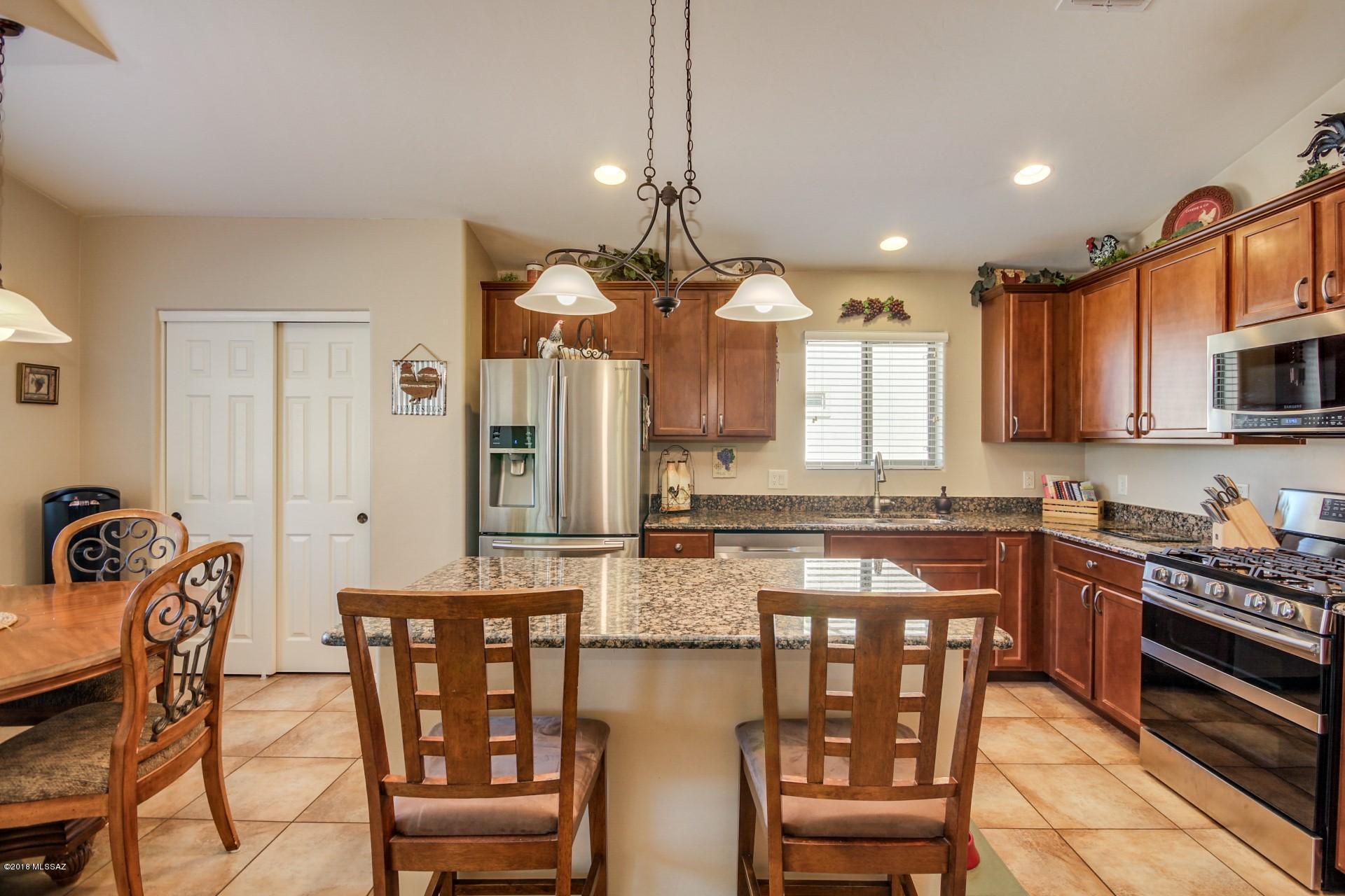 Continental Reserve Blk. 16B (1-86) - Residential
