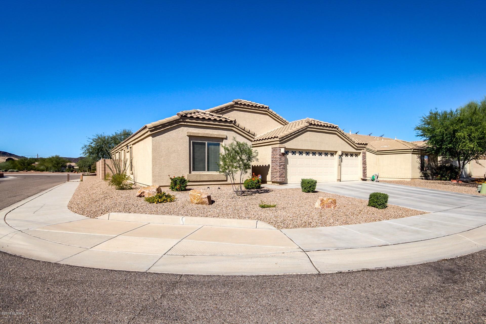 Continental Reserve Blk. 16B (1-86) - Residential