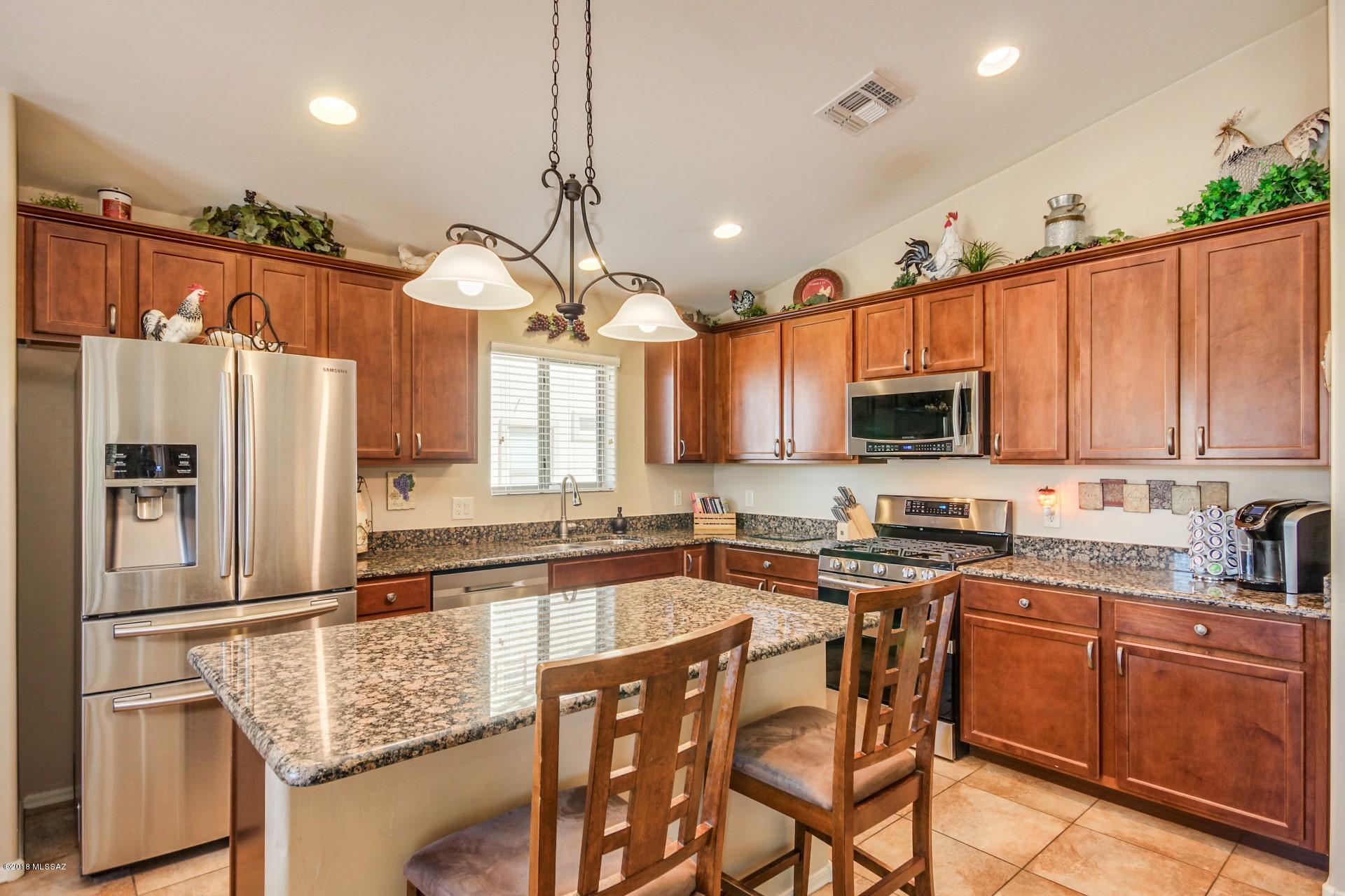 Continental Reserve Blk. 16B (1-86) - Residential