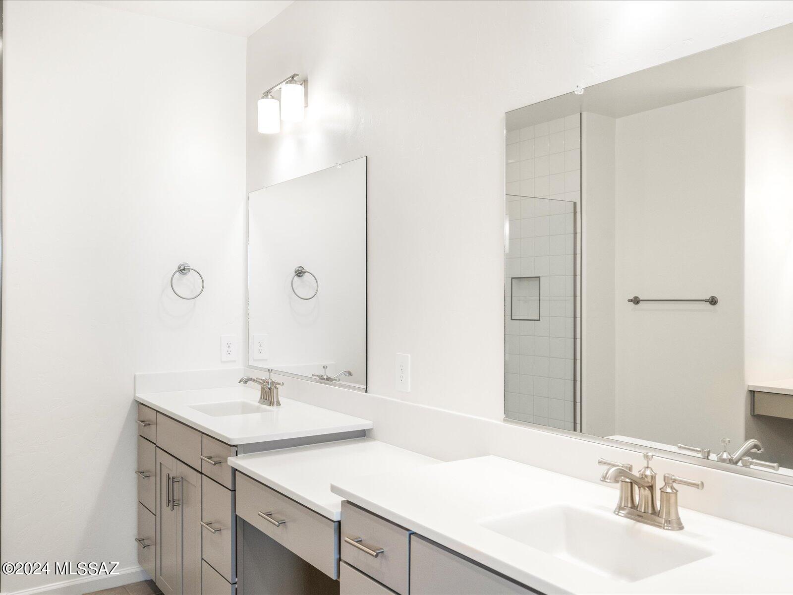 Madera Highlands Village 4A - Residential