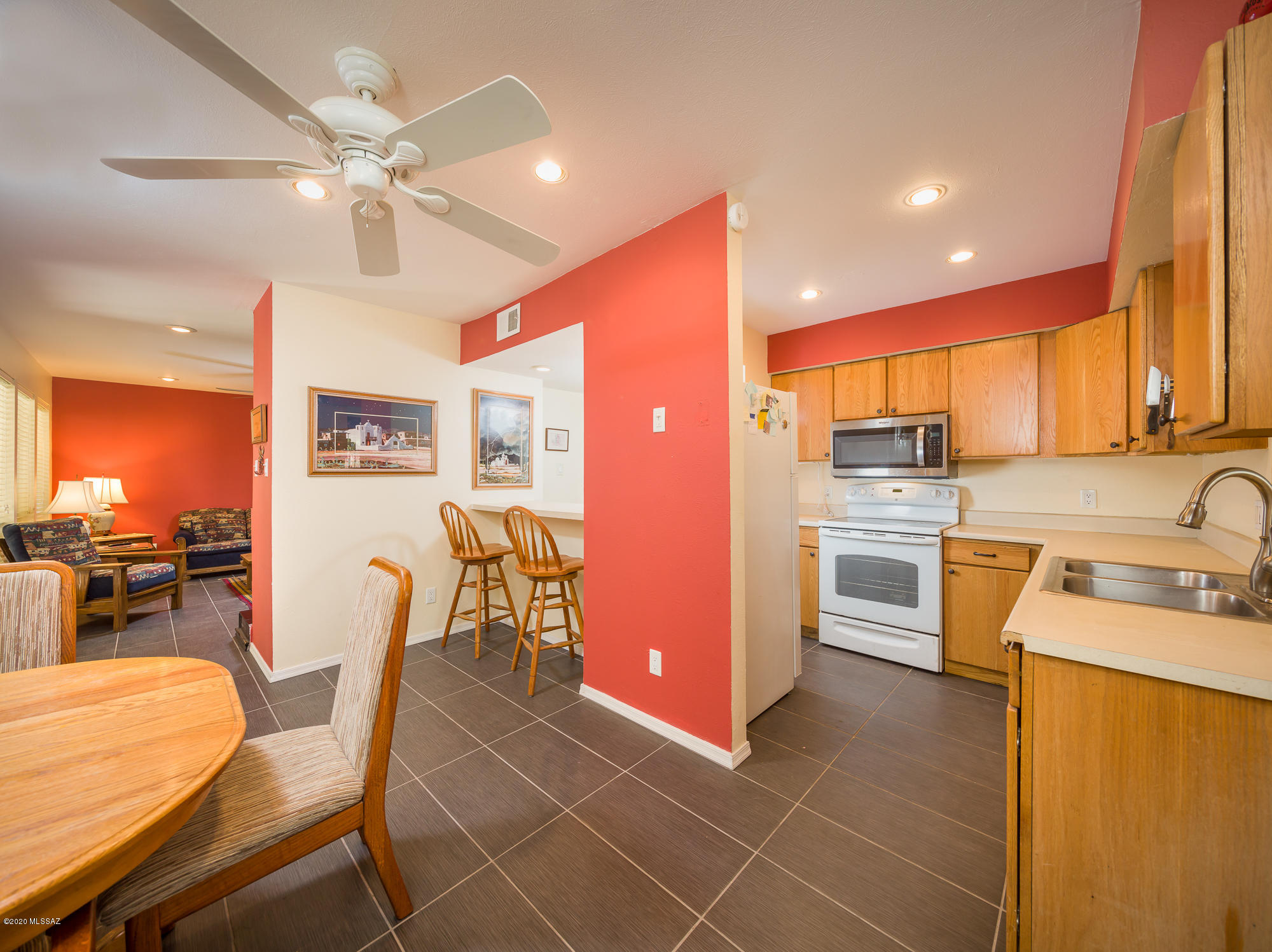 Las Colinas Condominiums - Residential