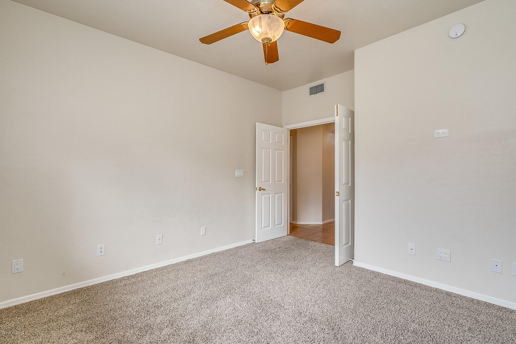 Vista Serena (1-93) - Residential Lease