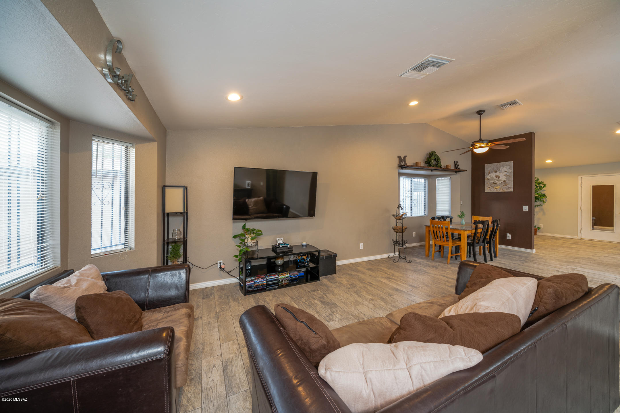Oak Tree At Midvale (621-740) - Residential