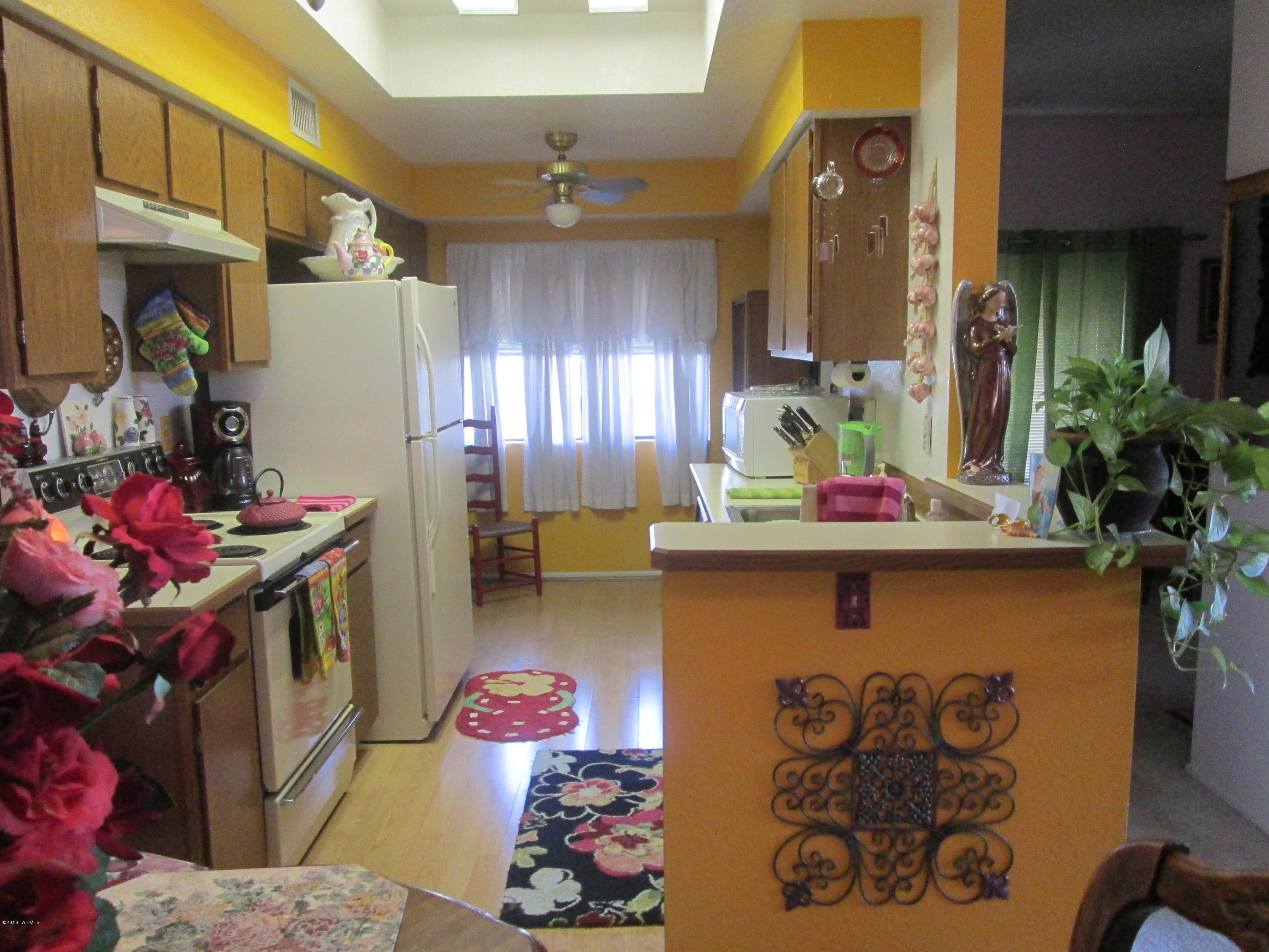 Summertree Condominiums (1-224) - Residential