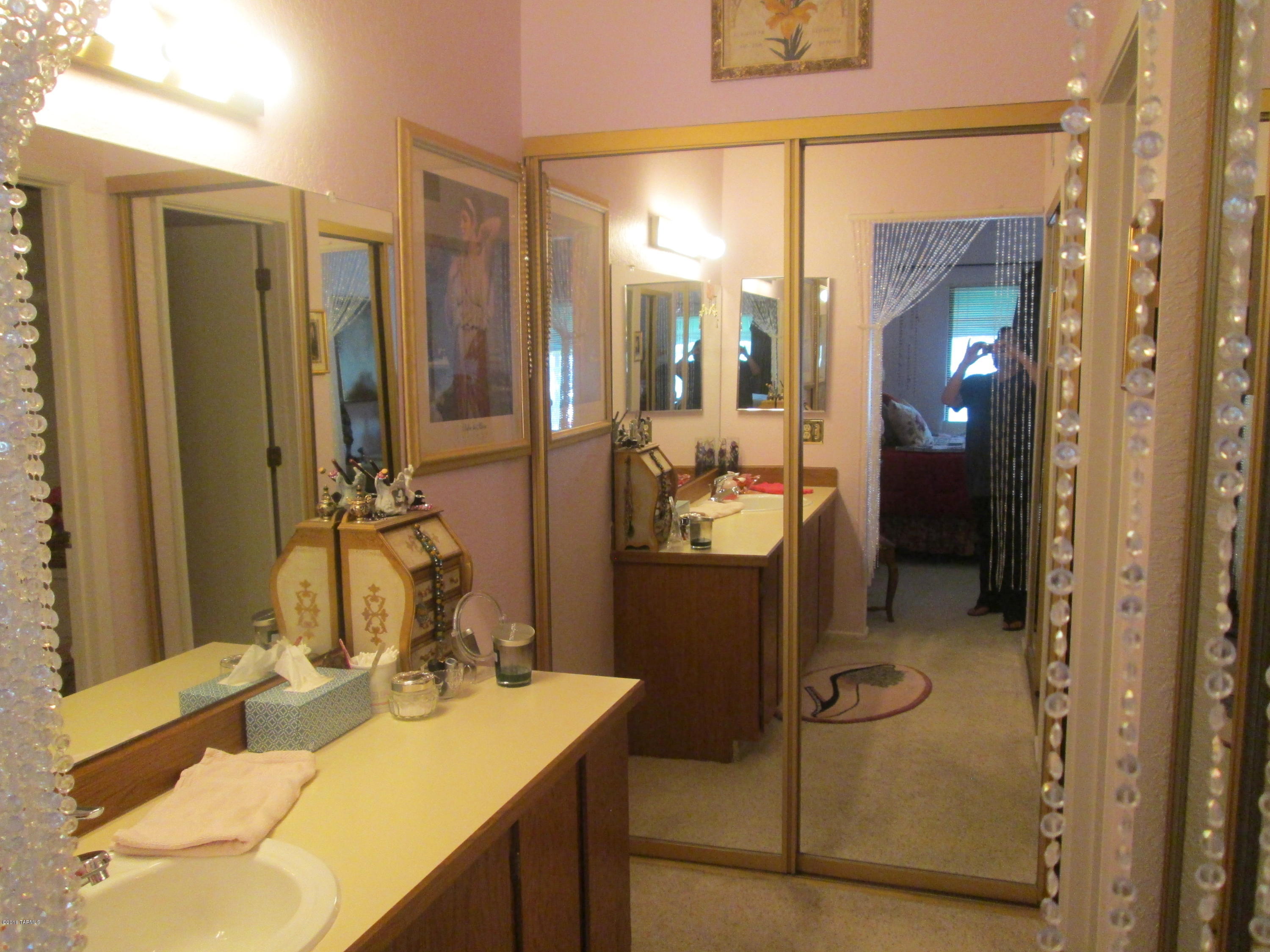 Summertree Condominiums (1-224) - Residential