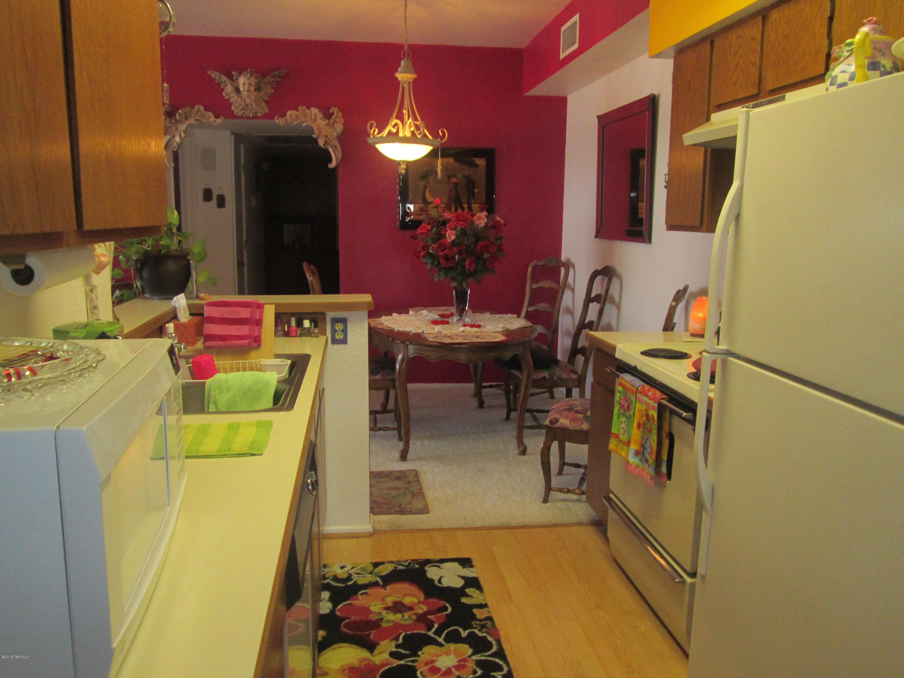 Summertree Condominiums (1-224) - Residential
