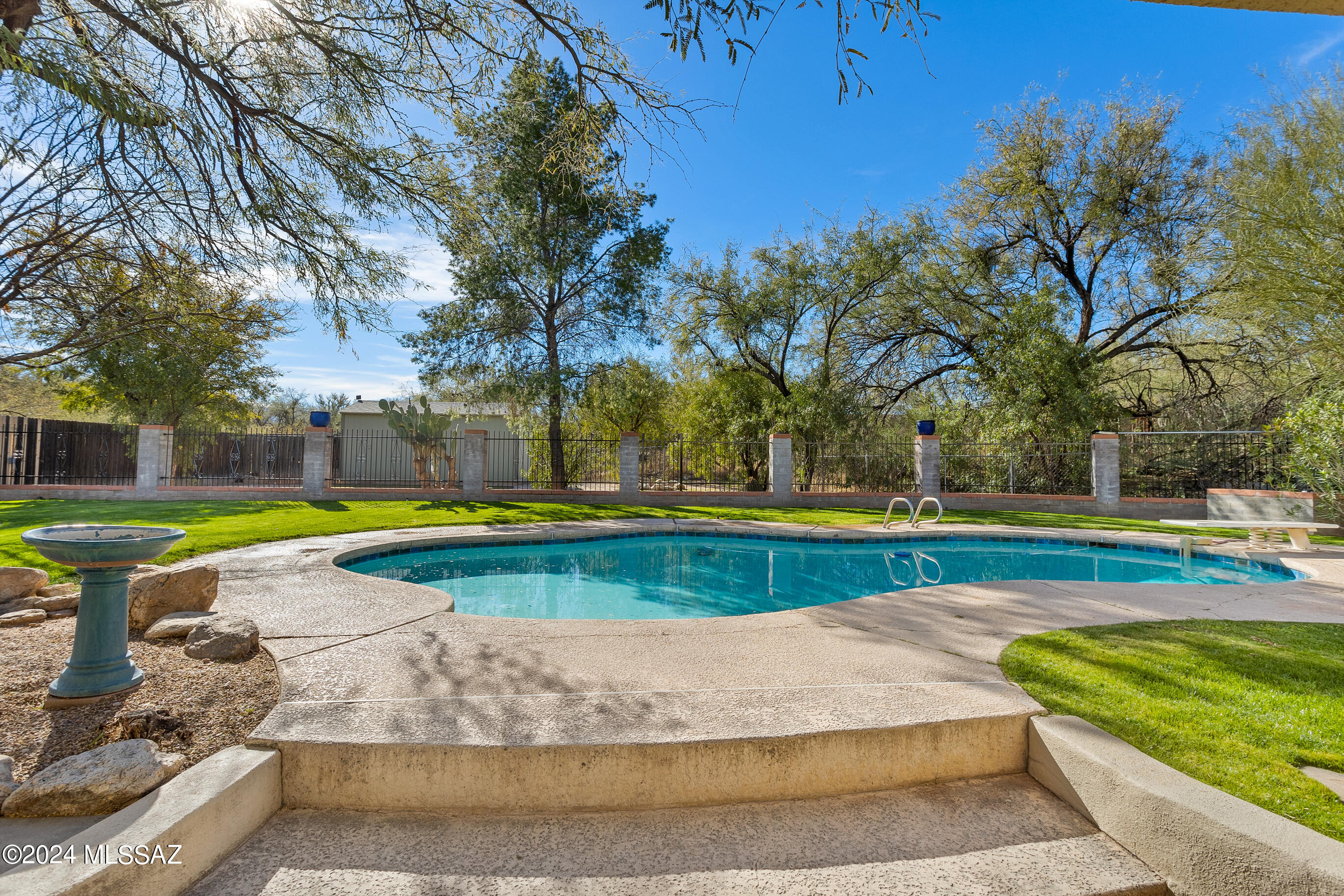 Bel Air Ranch Est - Residential