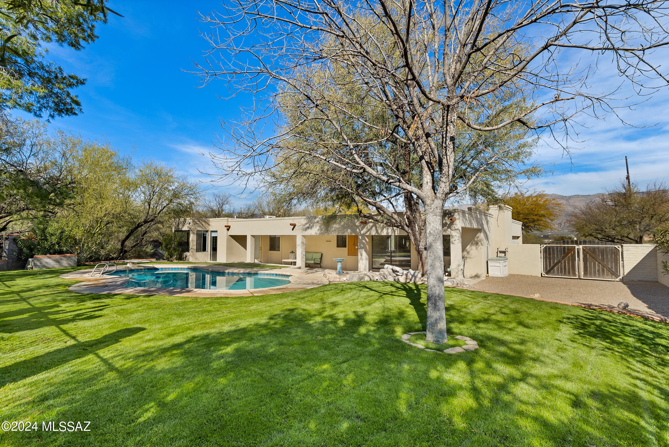 Bel Air Ranch Est - Residential