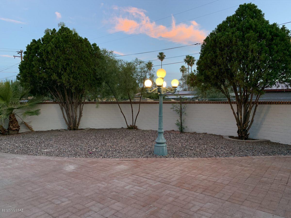 Broadmoor - Residential