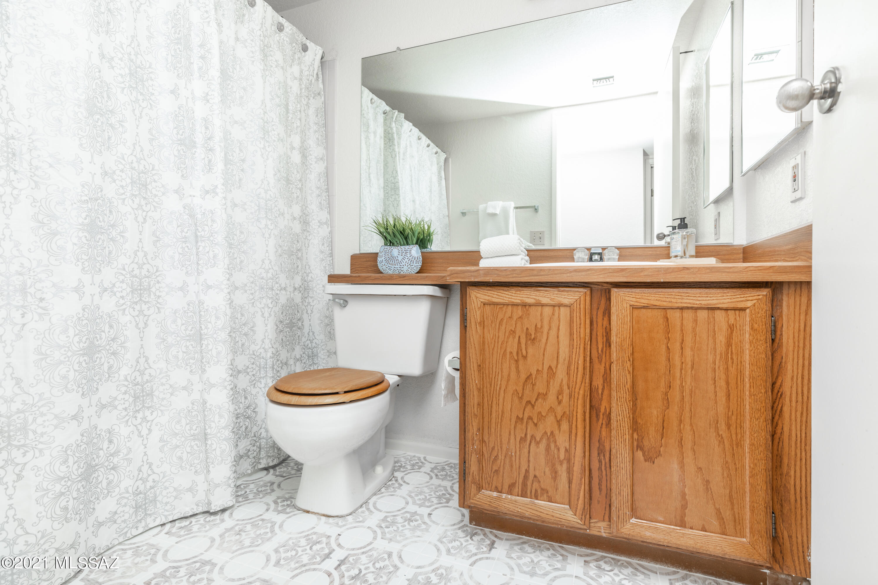Summertree Condominiums (1-224) - Residential