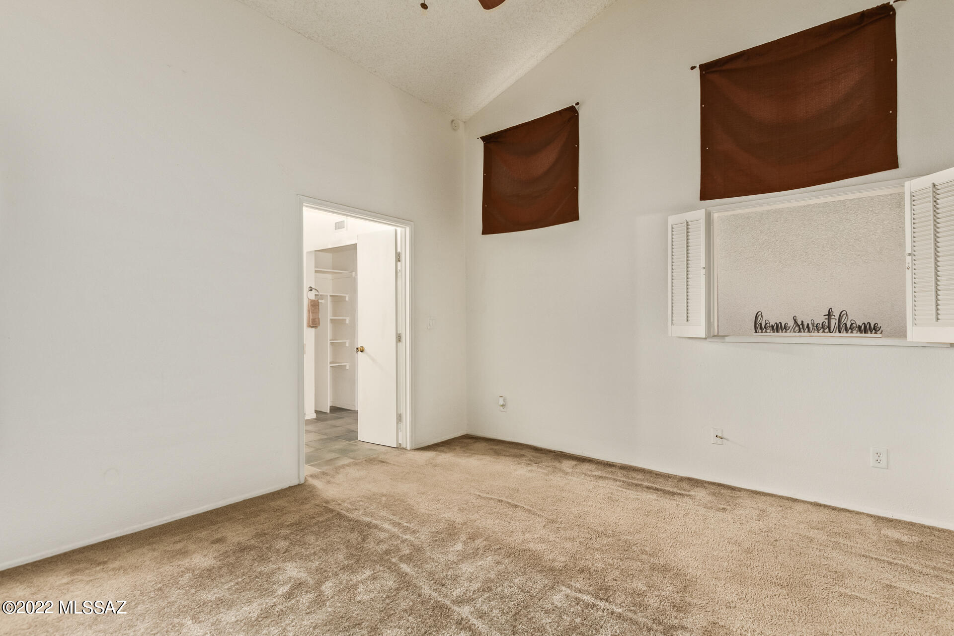 Casa Gallego (1-76) - Residential
