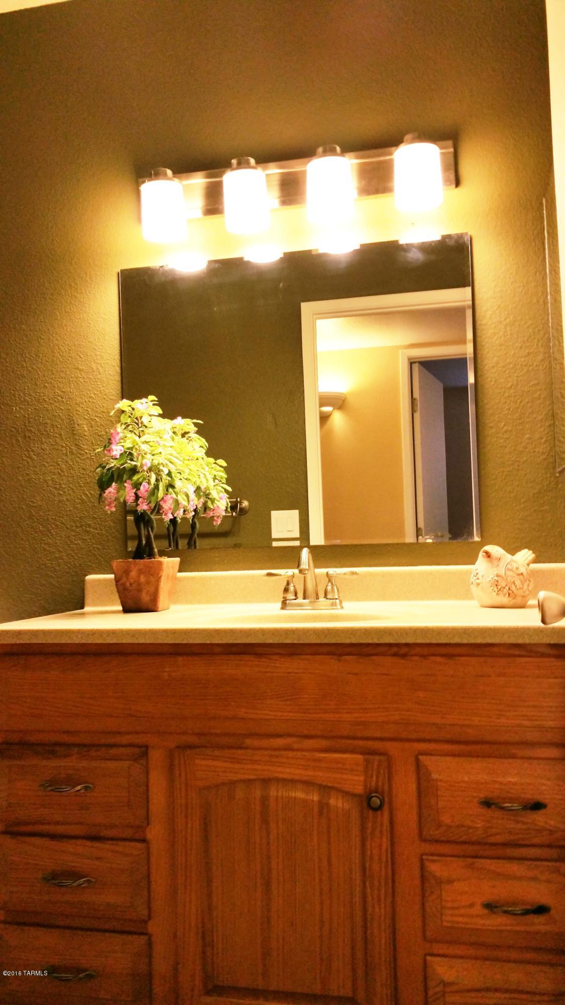 Hacienda Del Oro (1-78) - Residential