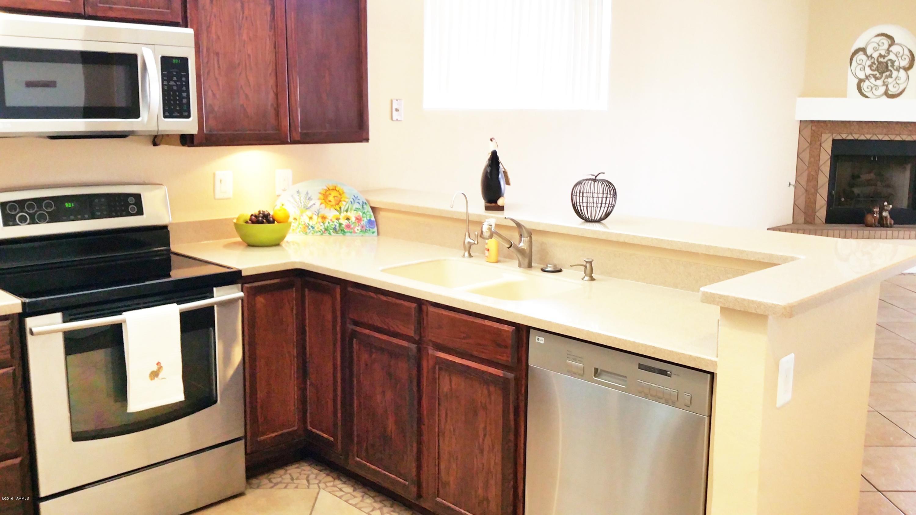 Hacienda Del Oro (1-78) - Residential