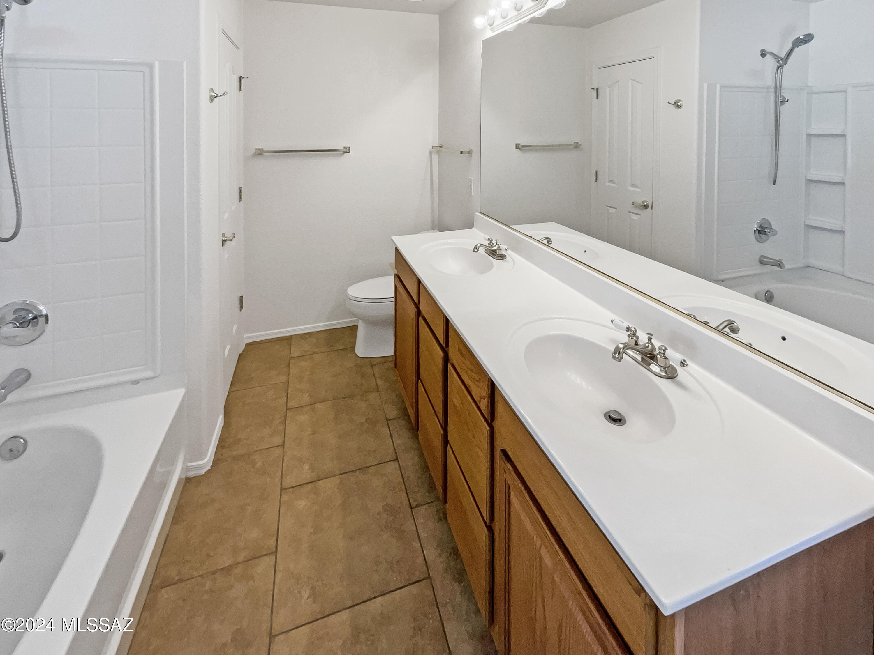 Rancho Del Lago (207-388) - Residential