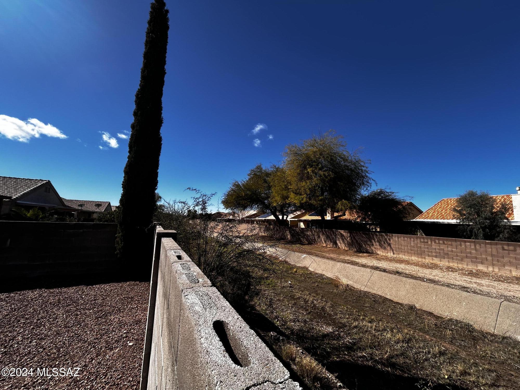 Diamond Key At Rita Ranch NO. 2 (1-67) - Residential Lease