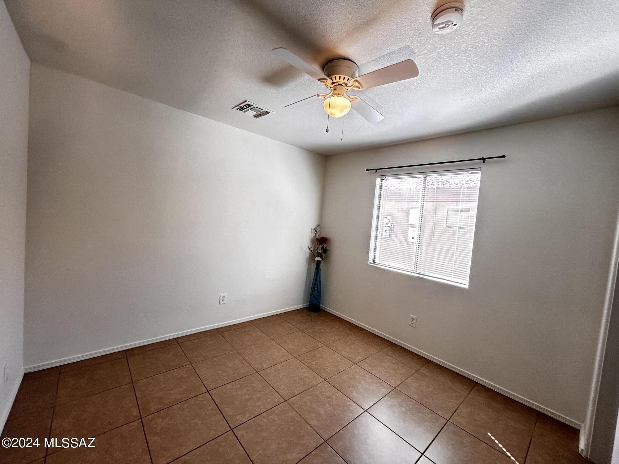 Diamond Key At Rita Ranch NO. 2 (1-67) - Residential Lease
