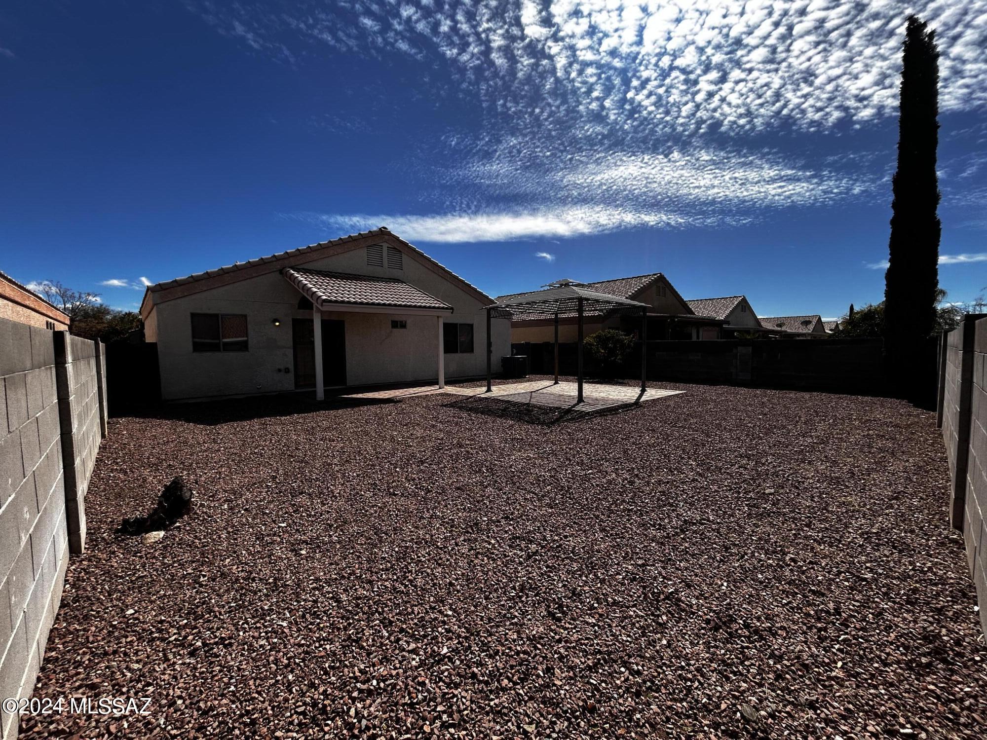 Diamond Key At Rita Ranch NO. 2 (1-67) - Residential Lease