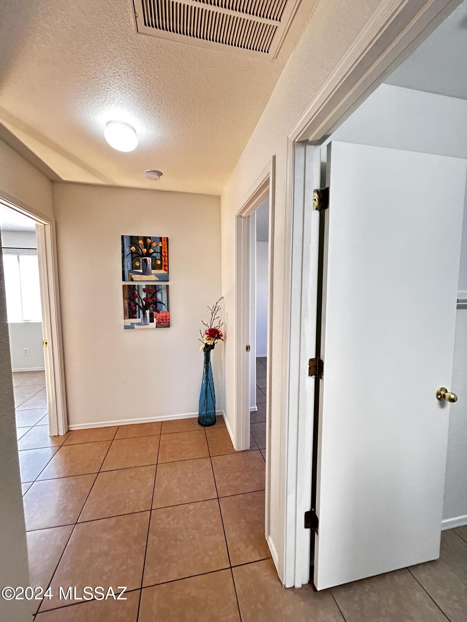 Diamond Key At Rita Ranch NO. 2 (1-67) - Residential Lease