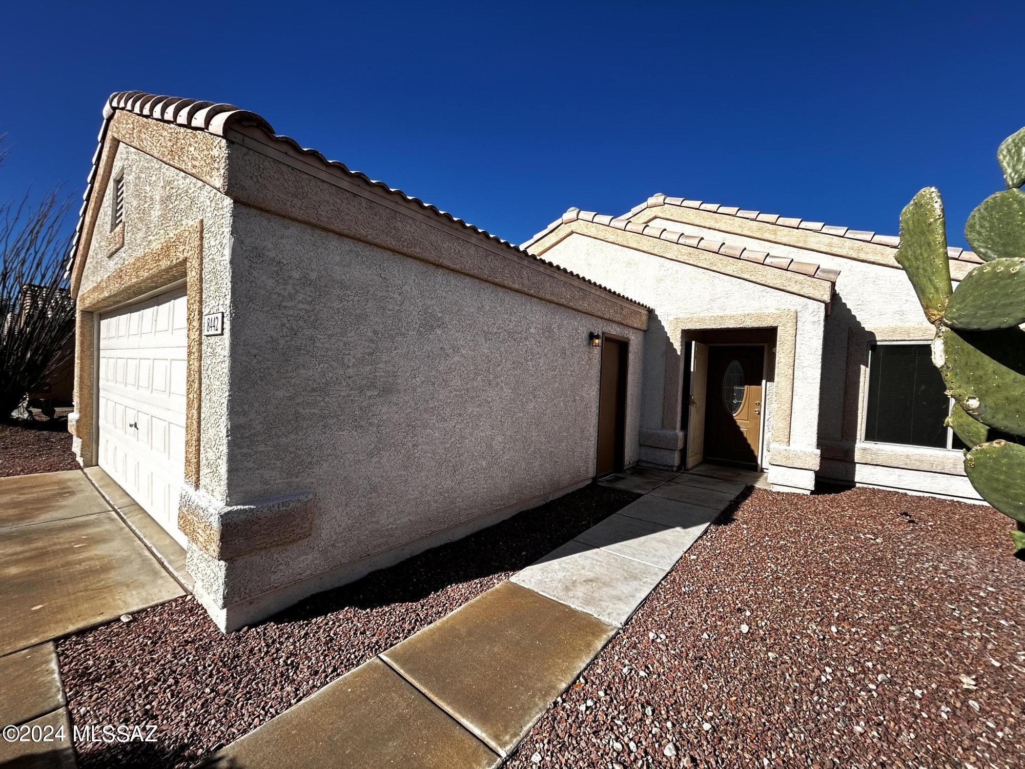 Diamond Key At Rita Ranch NO. 2 (1-67) - Residential Lease