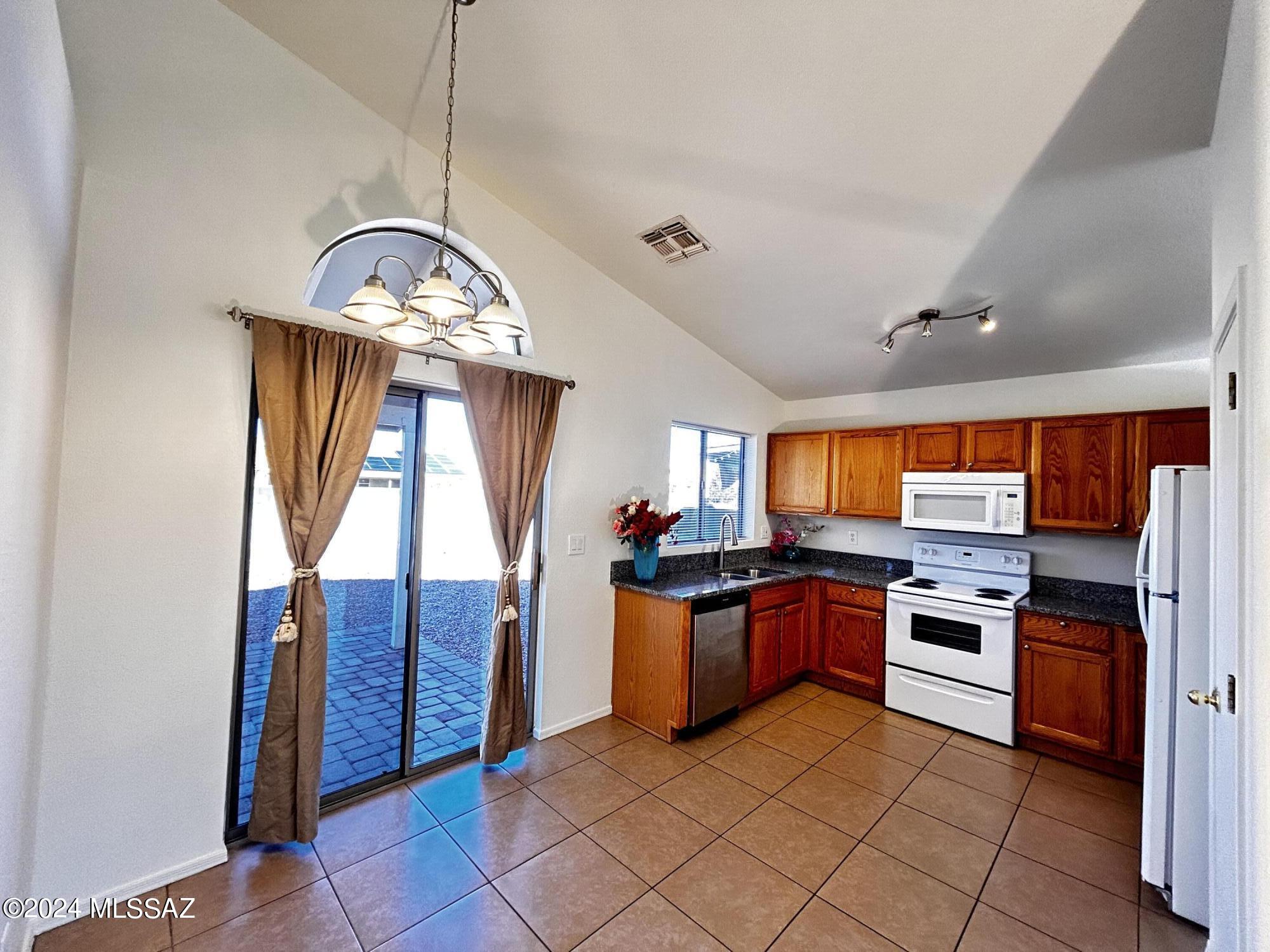 Diamond Key At Rita Ranch NO. 2 (1-67) - Residential Lease