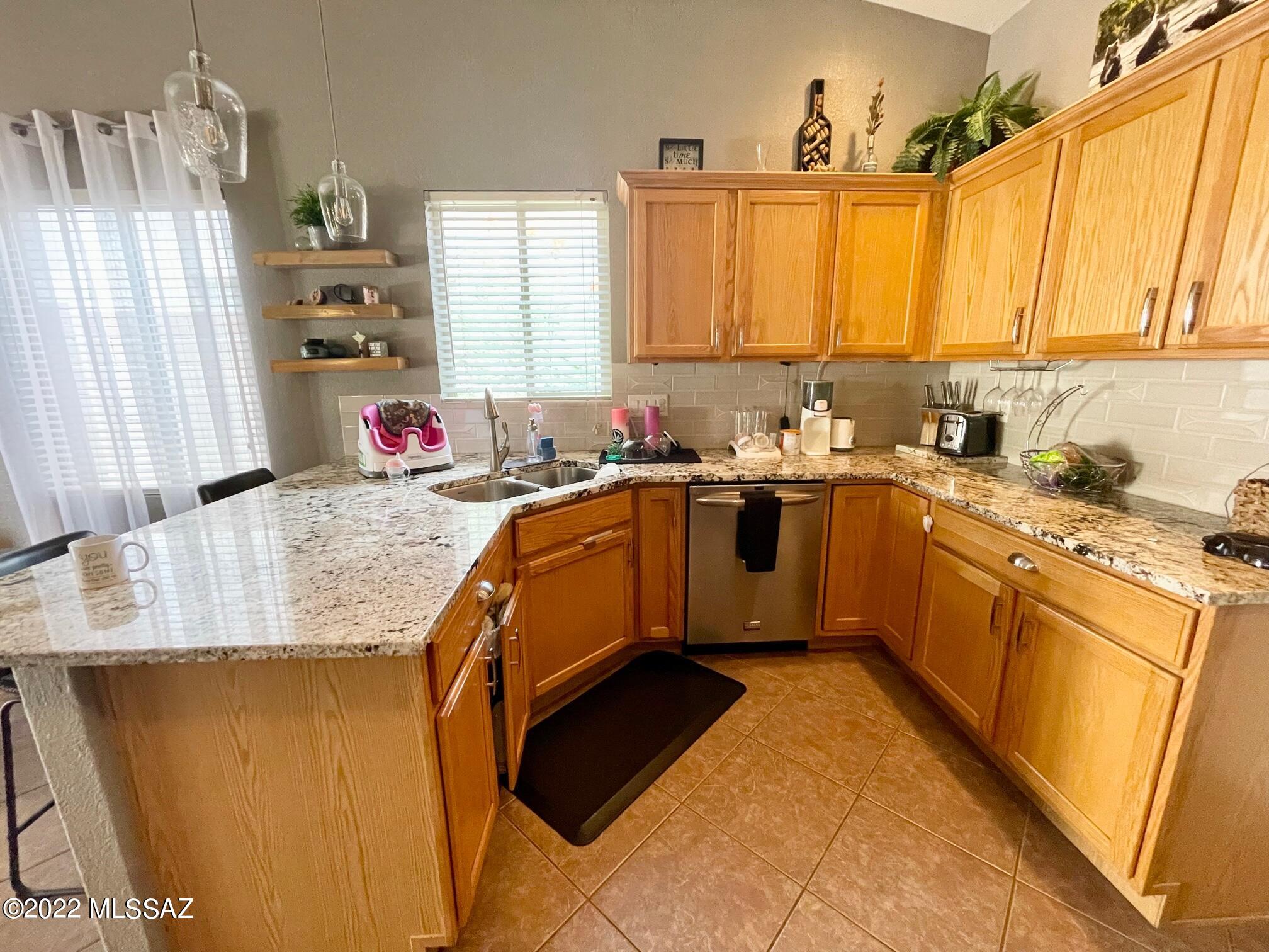 Bluffs (The) 2 - Residential Lease