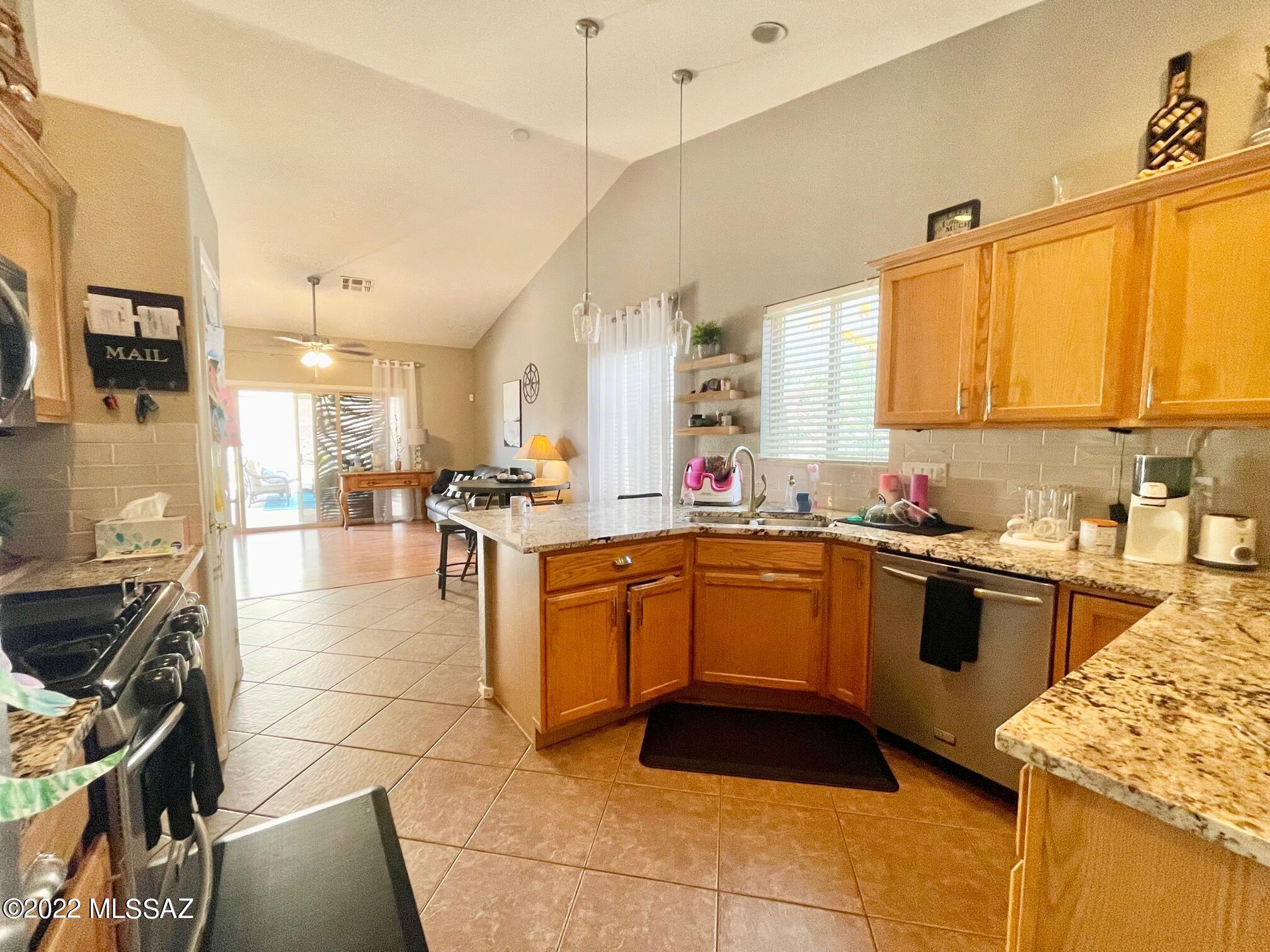 Bluffs (The) 2 - Residential Lease