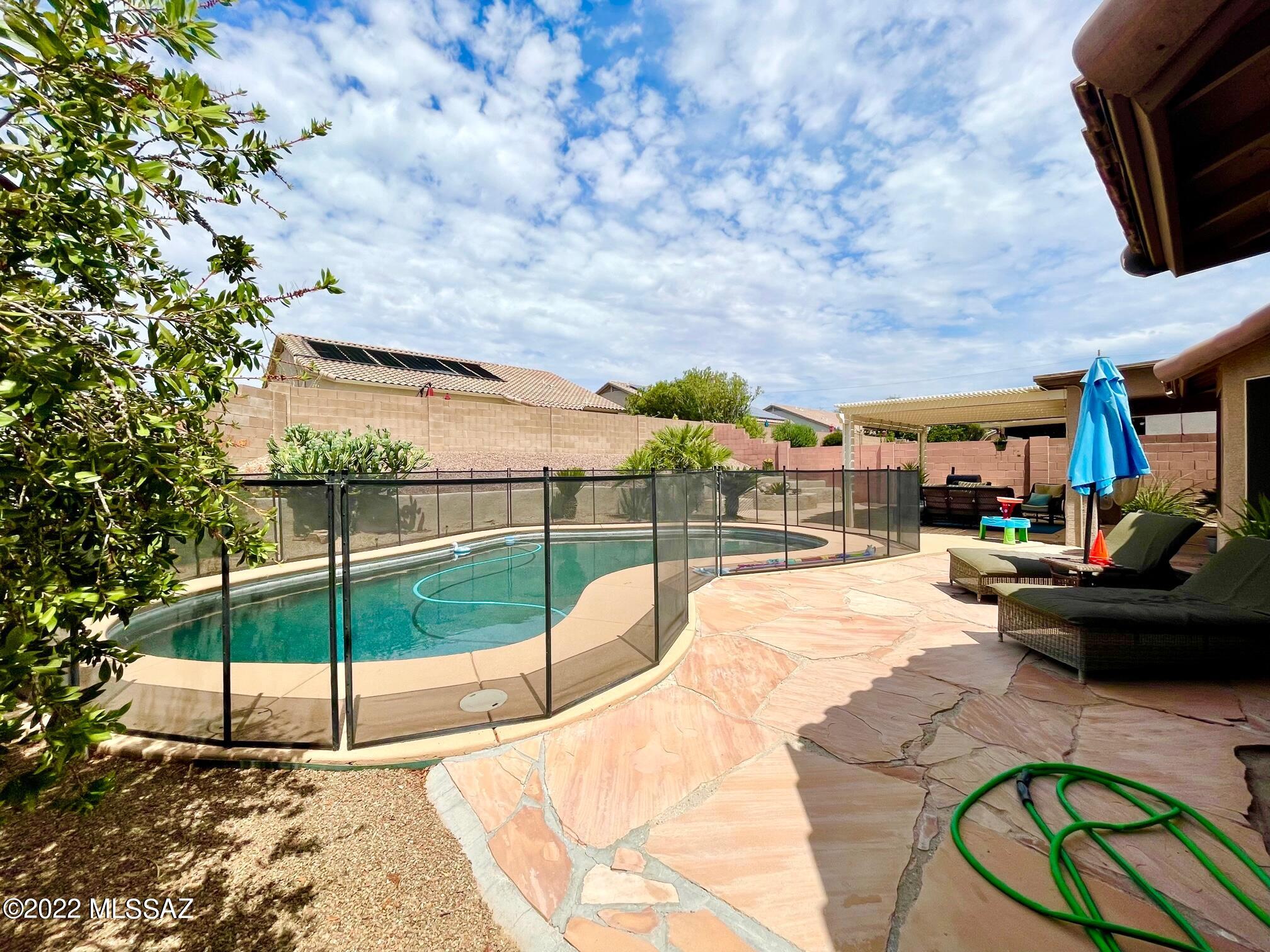Bluffs (The) 2 - Residential Lease